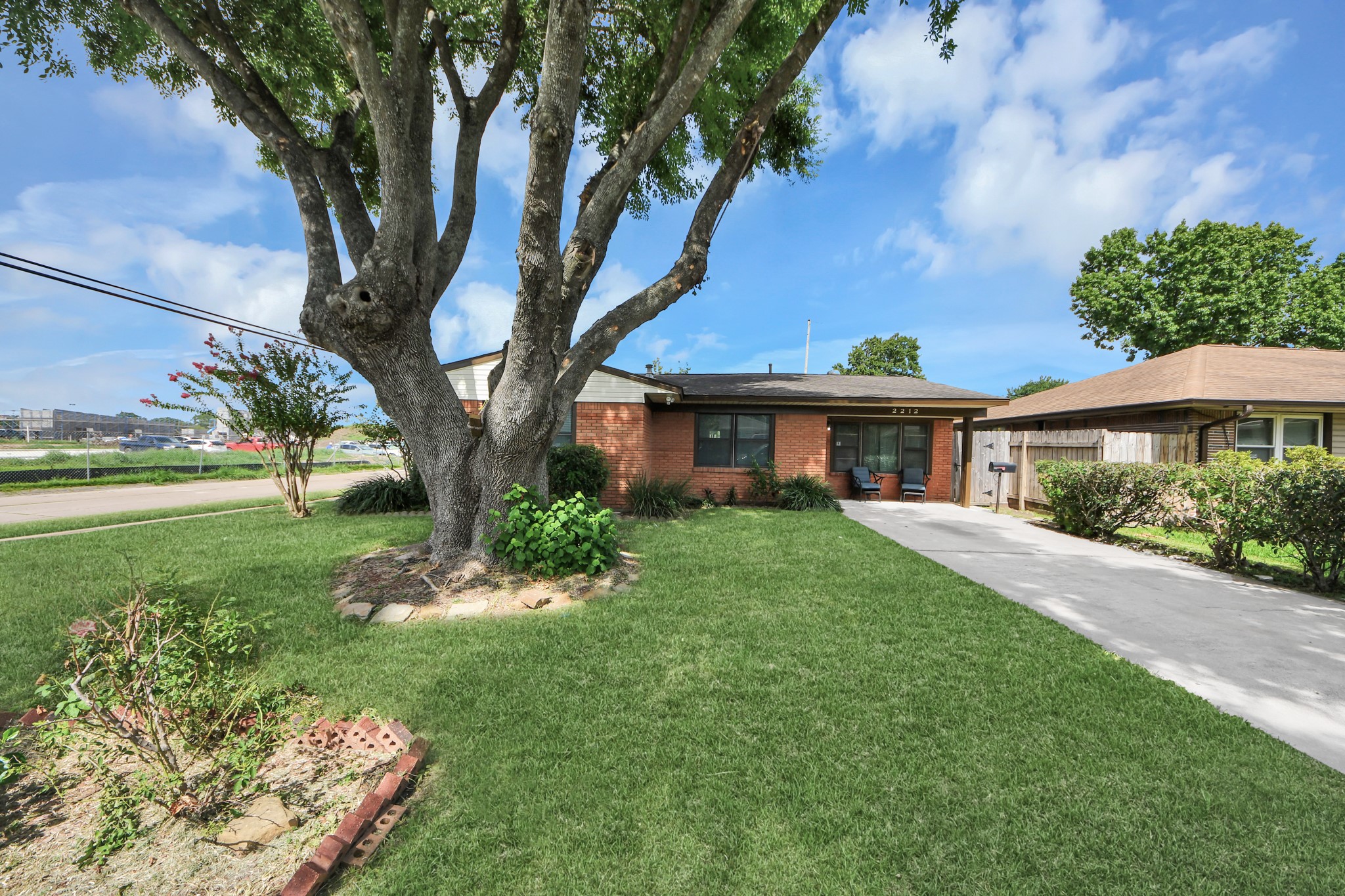 2212 Raspberry Lane Property Photo 40