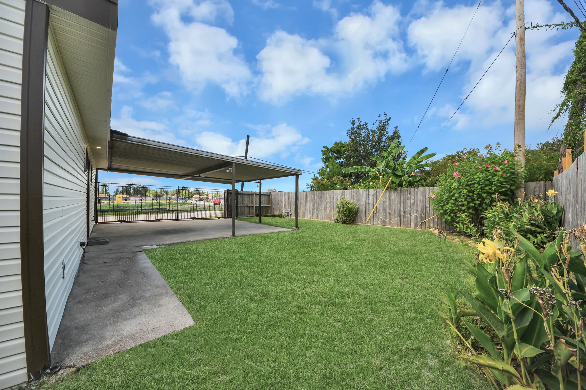2212 Raspberry Lane Property Photo 44