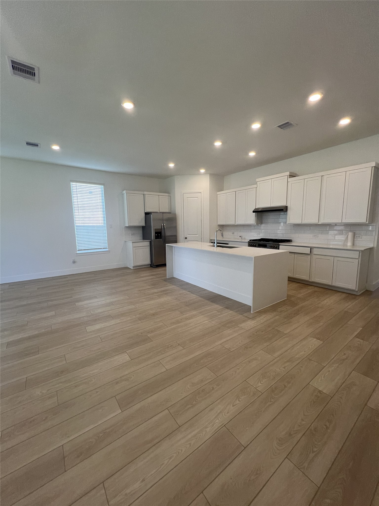 2619 Grove Crest Drive Property Photo 7