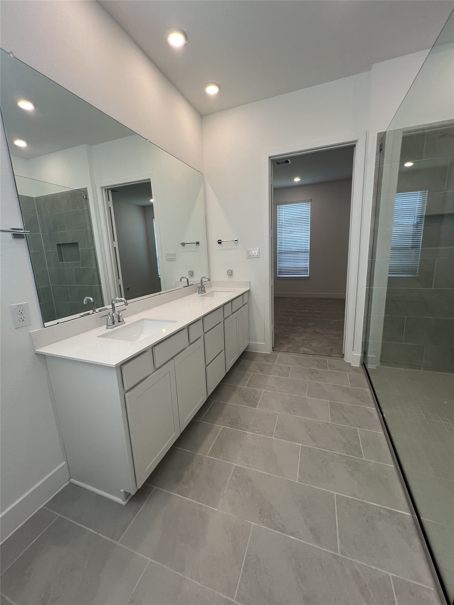 2619 Grove Crest Drive Property Photo 11
