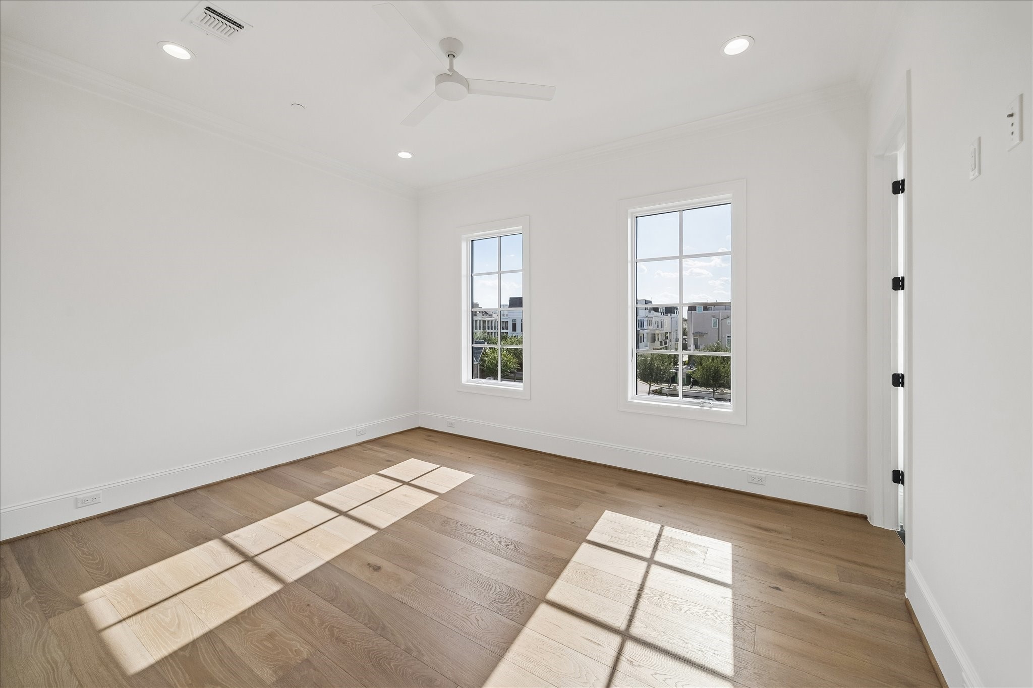 22 Crain Square Boulevard Property Photo 24