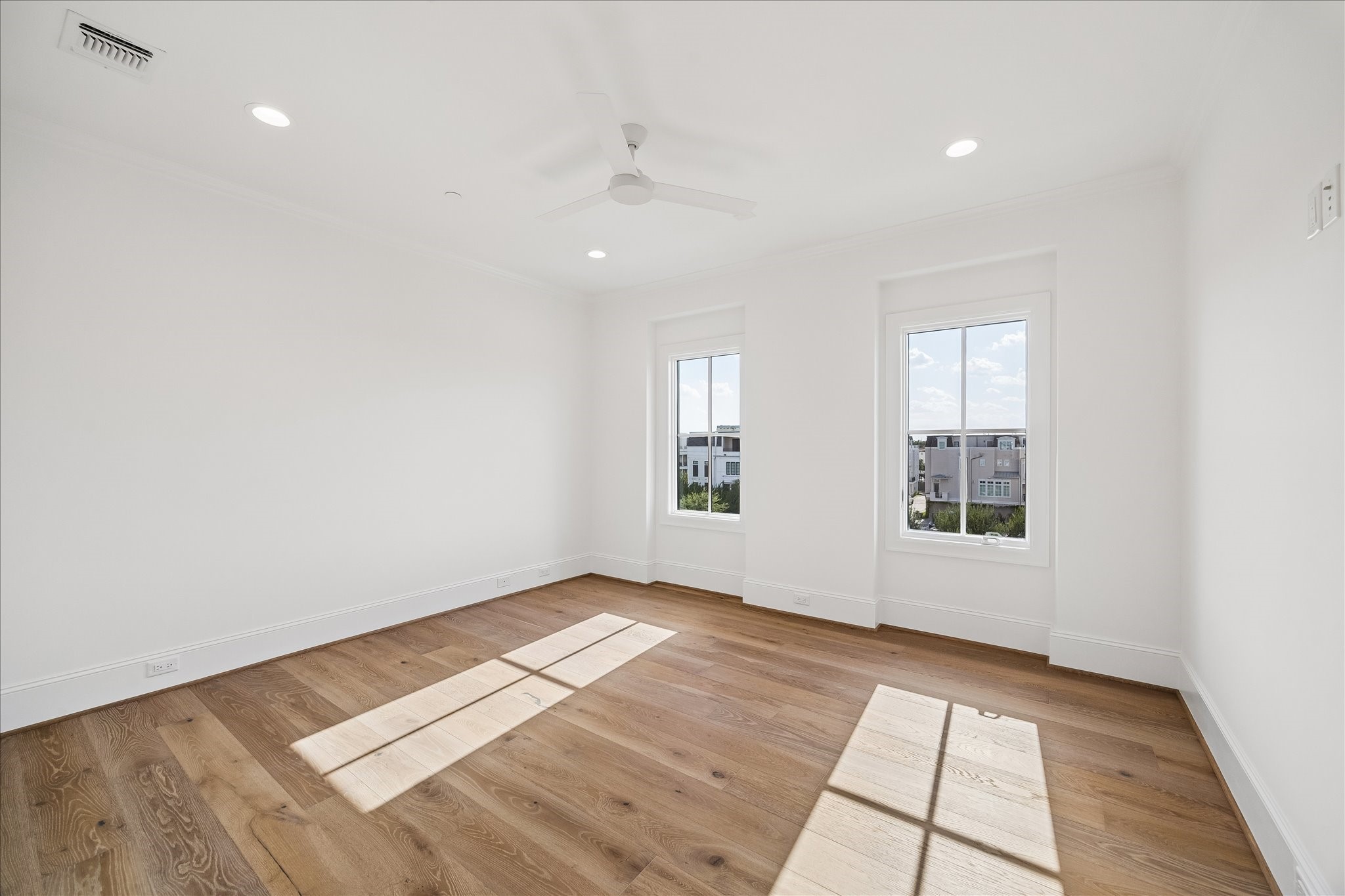 22 Crain Square Boulevard Property Photo 27