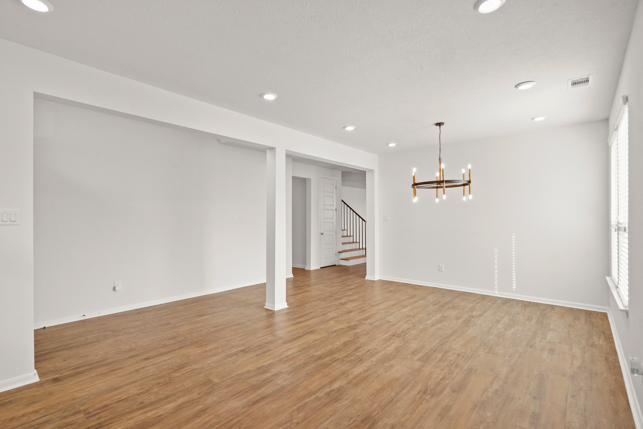25422 Junction Meadow Trail Property Photo 8