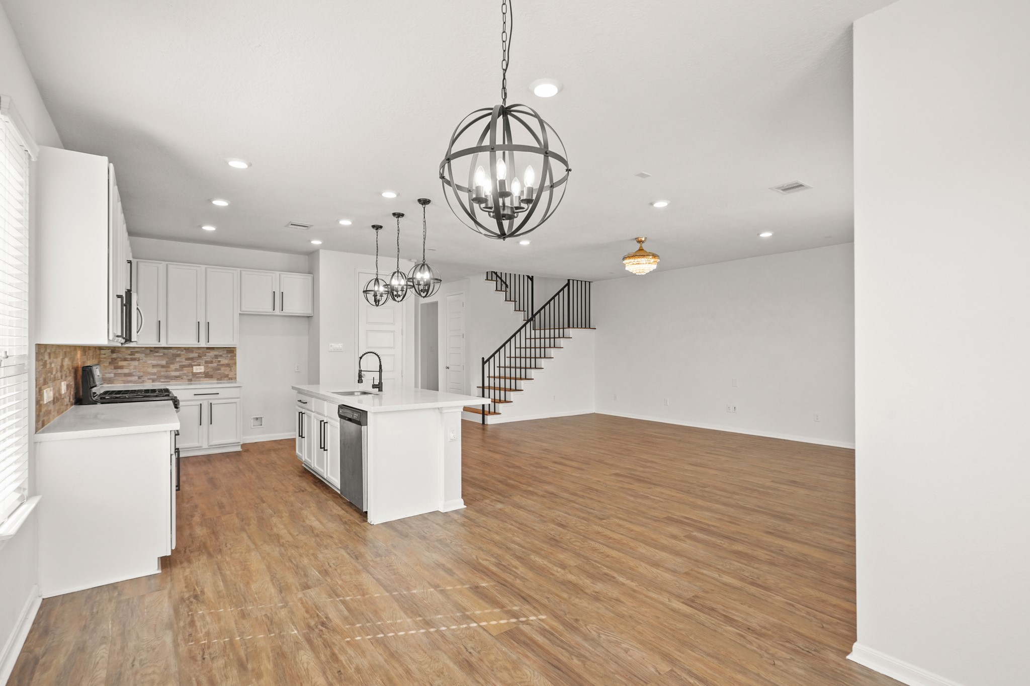 25422 Junction Meadow Trail Property Photo 11