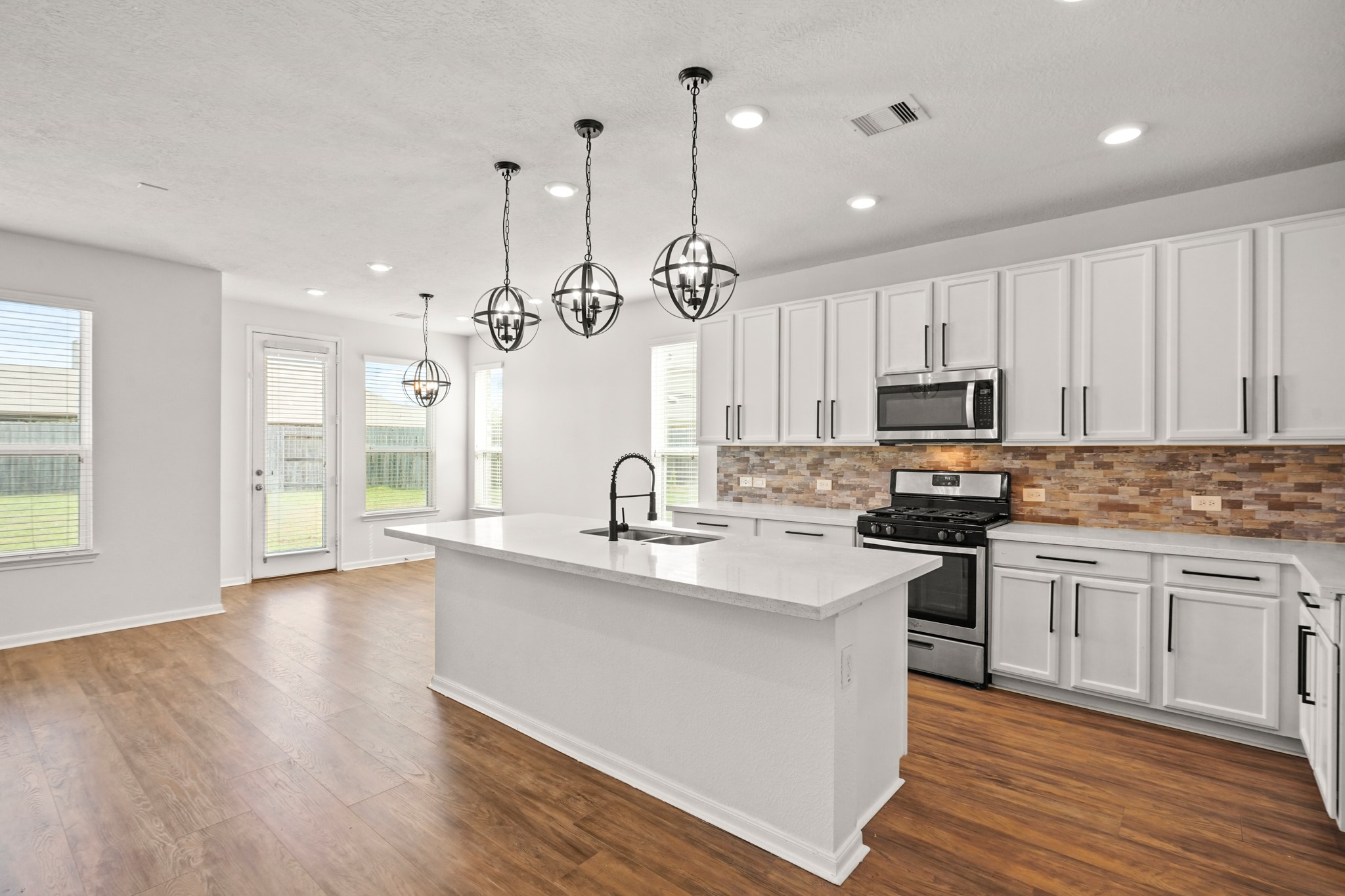 25422 Junction Meadow Trail Property Photo 13