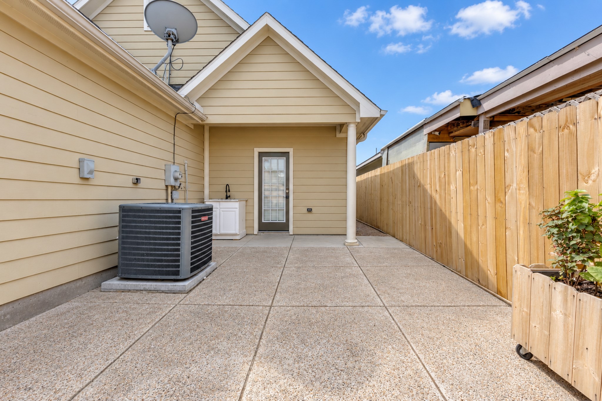 7230 Autumn Sun Drive Property Photo 33