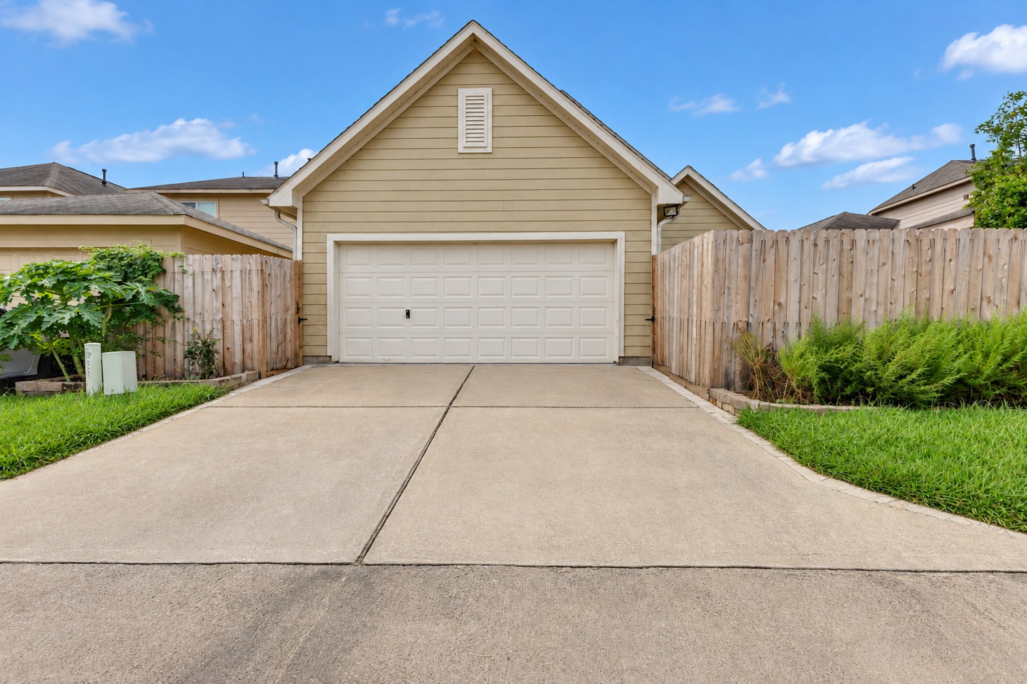 7230 Autumn Sun Drive Property Photo 35