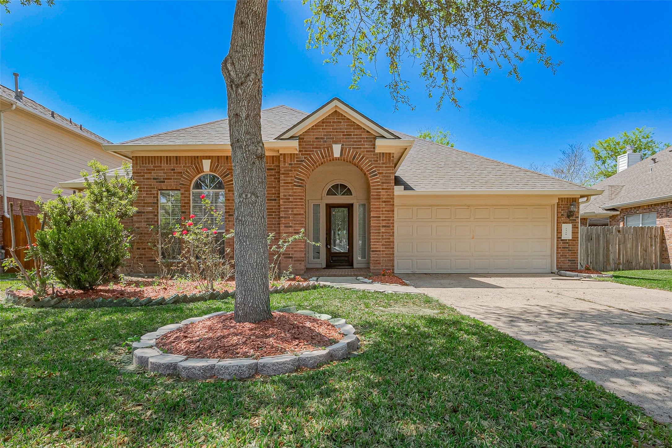 2318 Appian Way Property Photo
