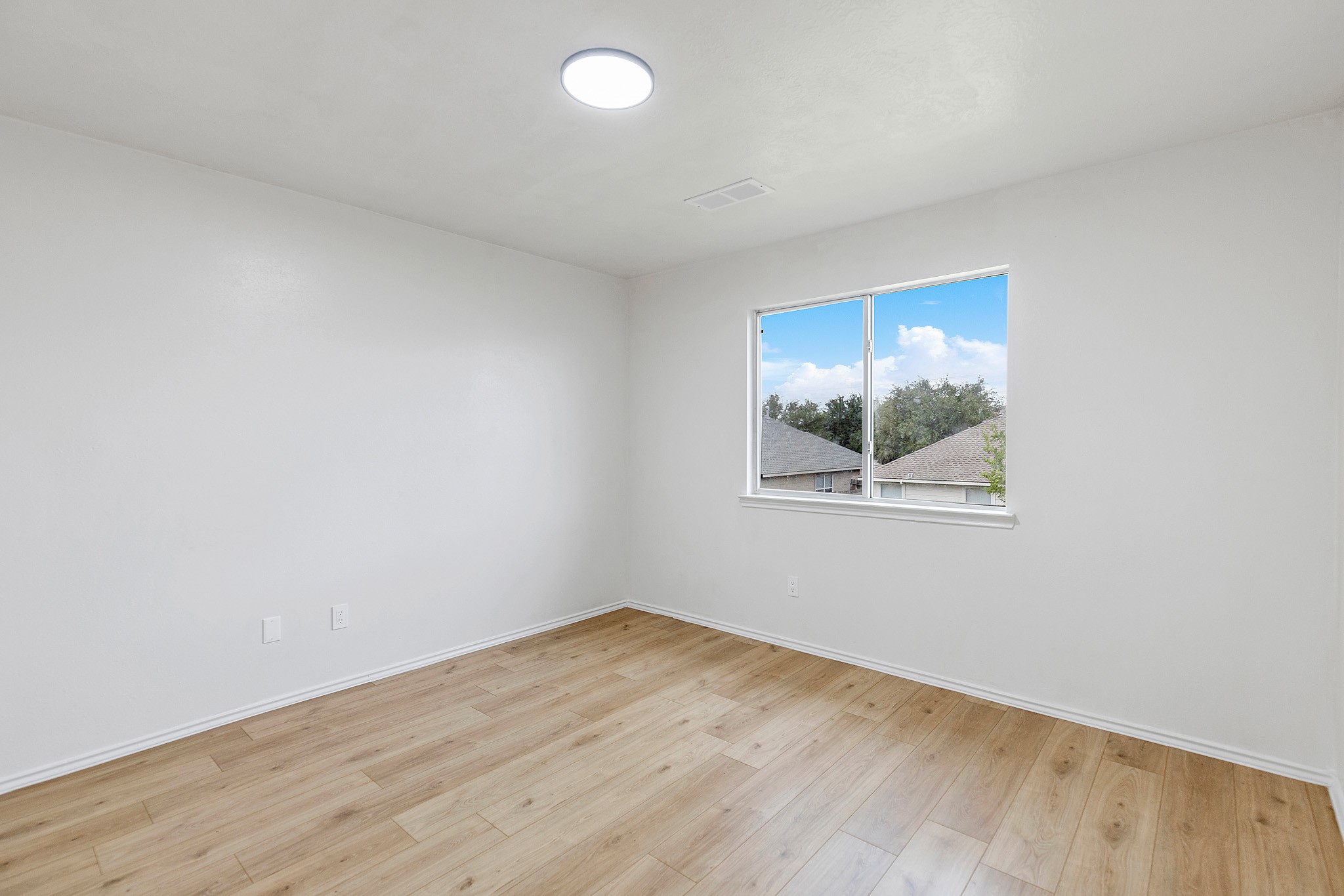 9031 Aspen Trace Lane Property Photo 28