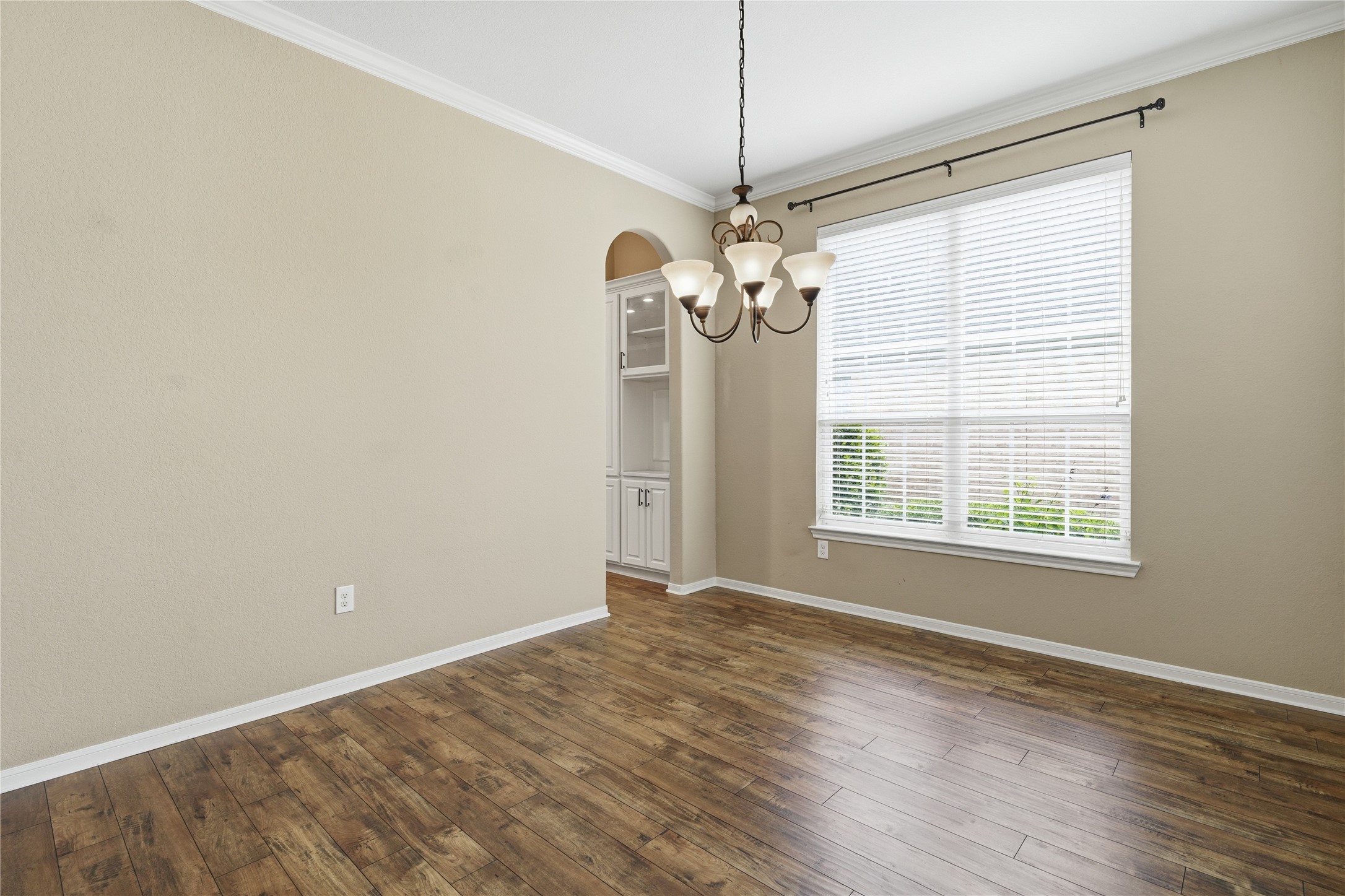 2419 S Venice Drive Property Photo 11