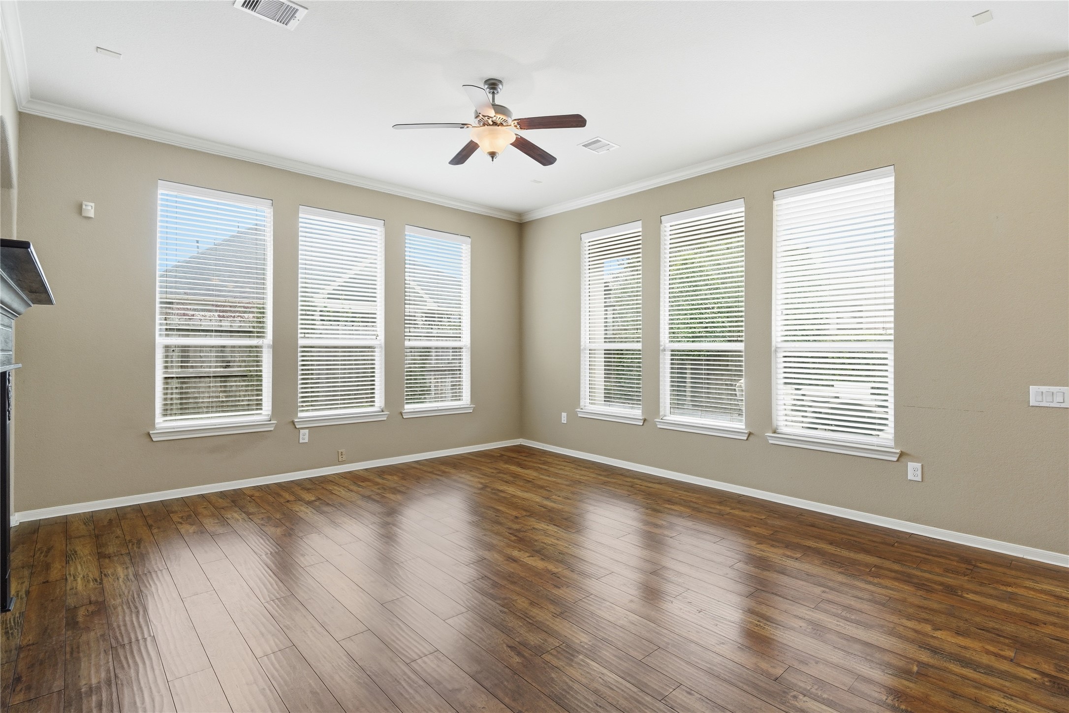 2419 S Venice Drive Property Photo 16