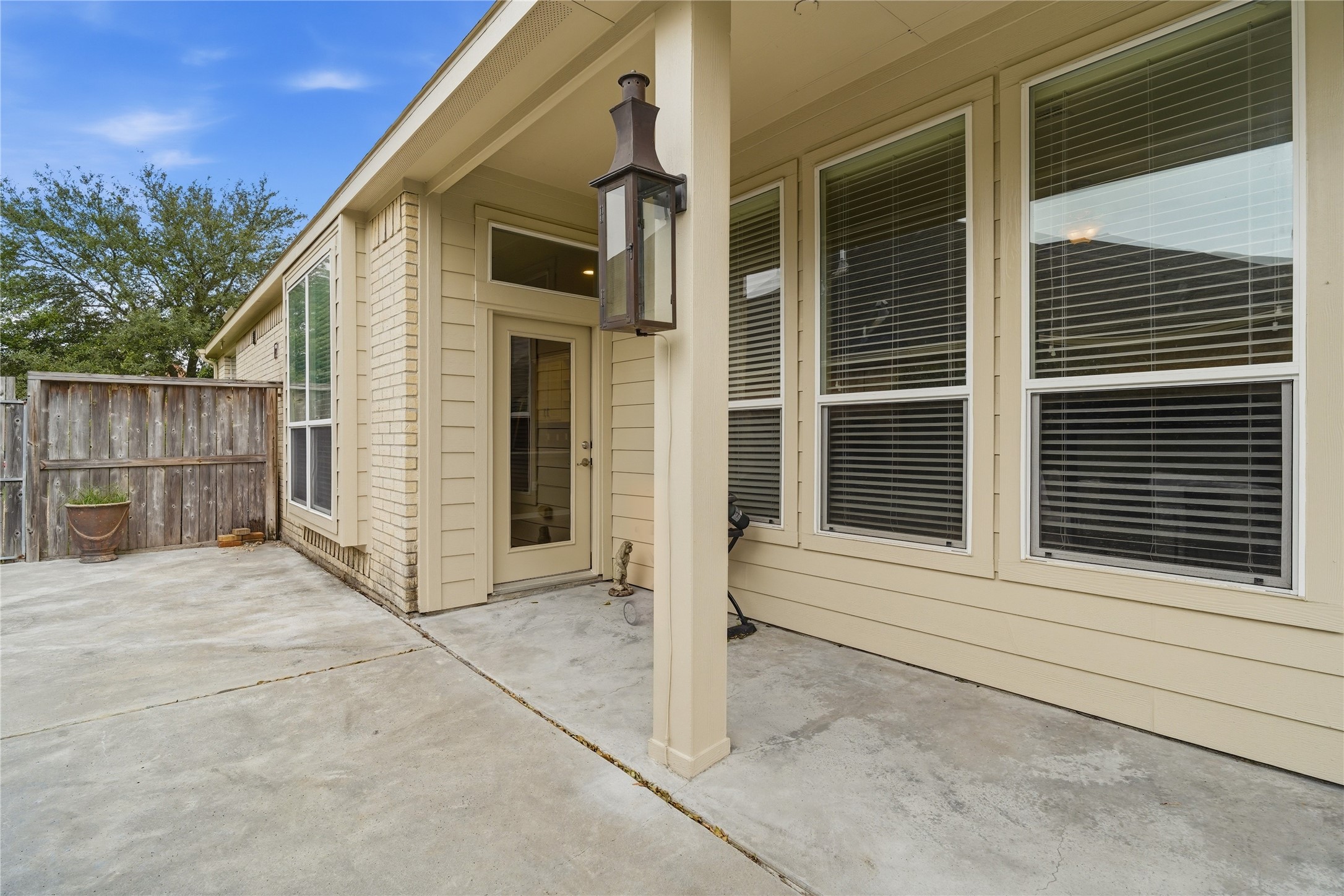 2419 S Venice Drive Property Photo 35