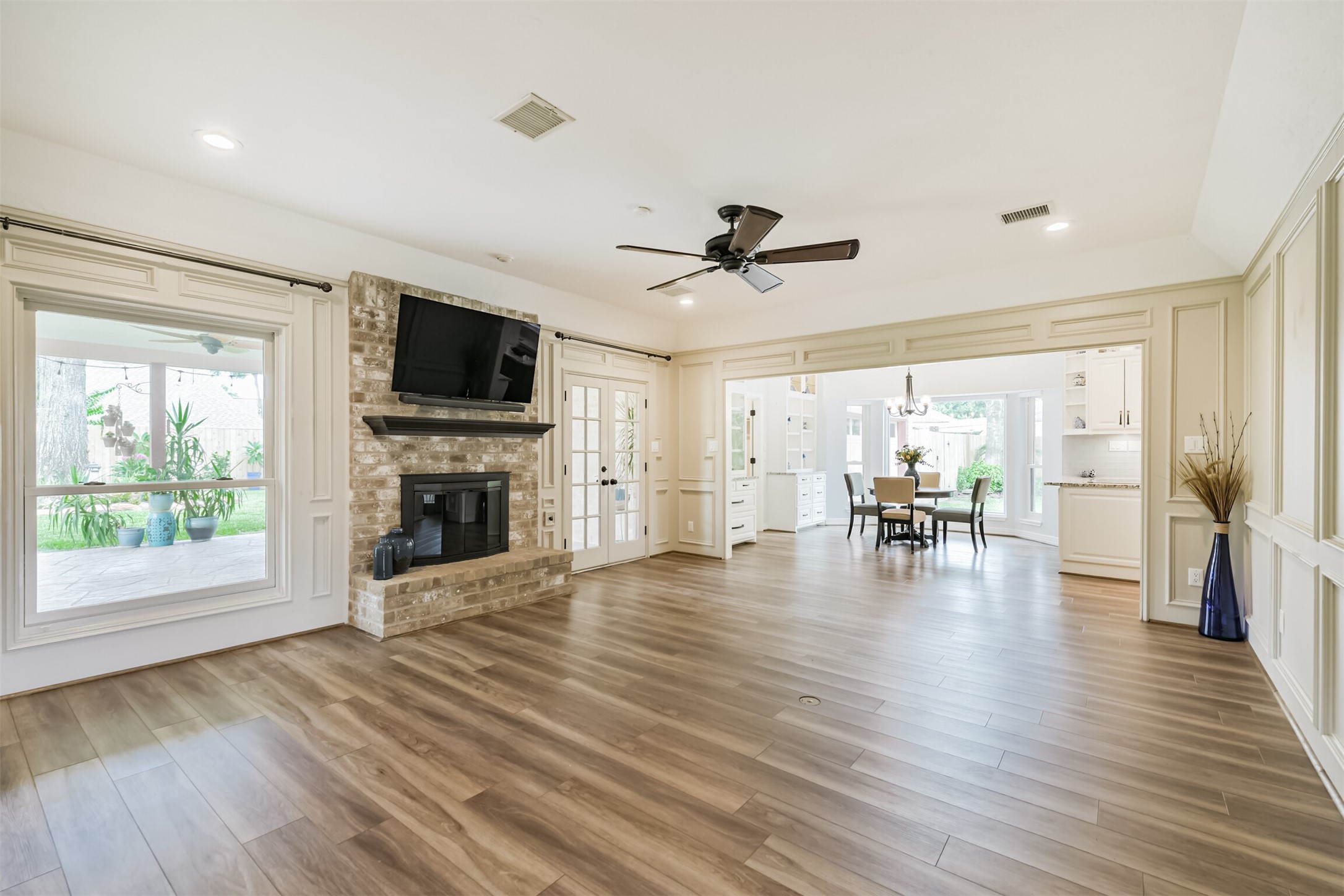 8011 Pine Cup Circle Property Photo 5