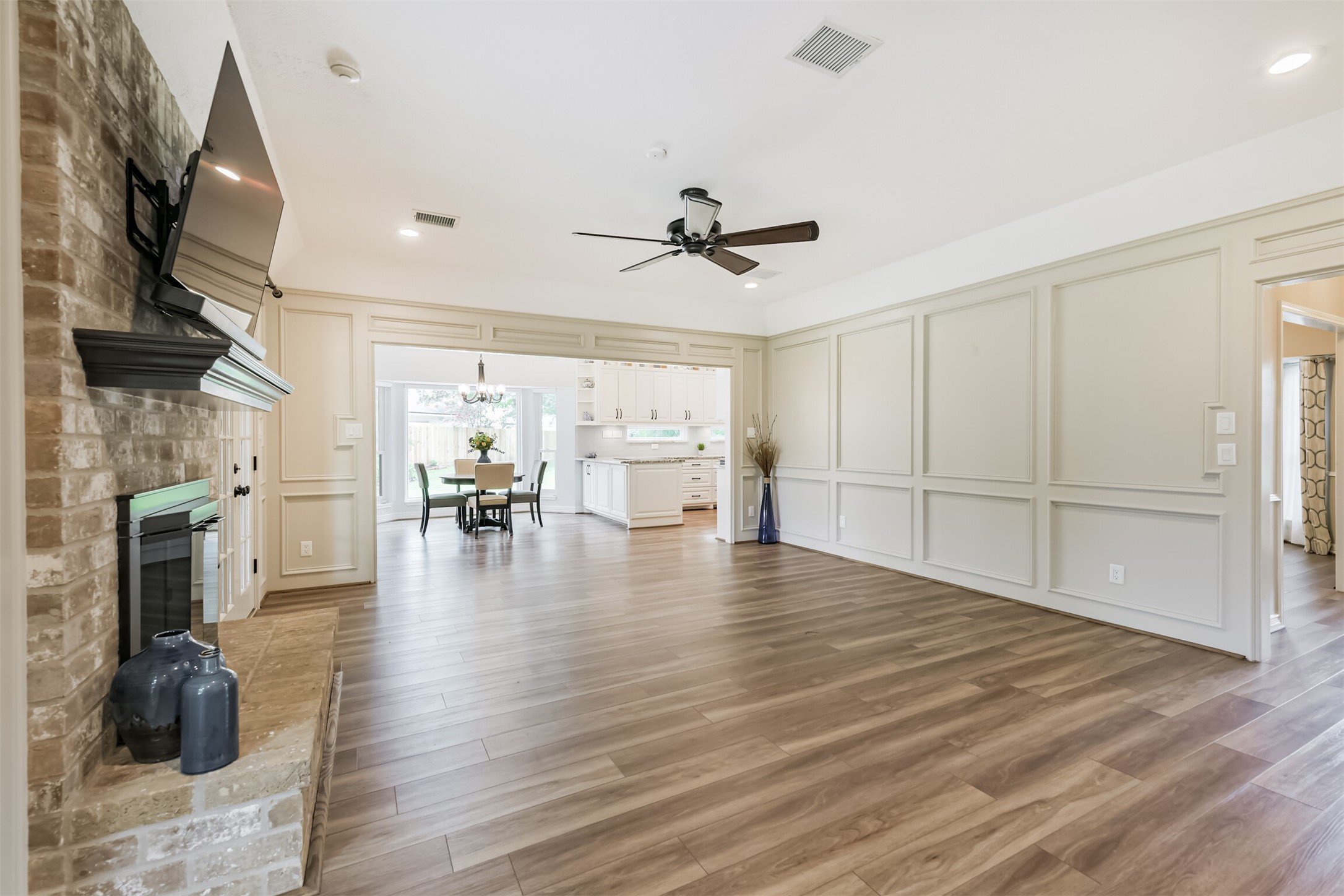 8011 Pine Cup Circle Property Photo 6