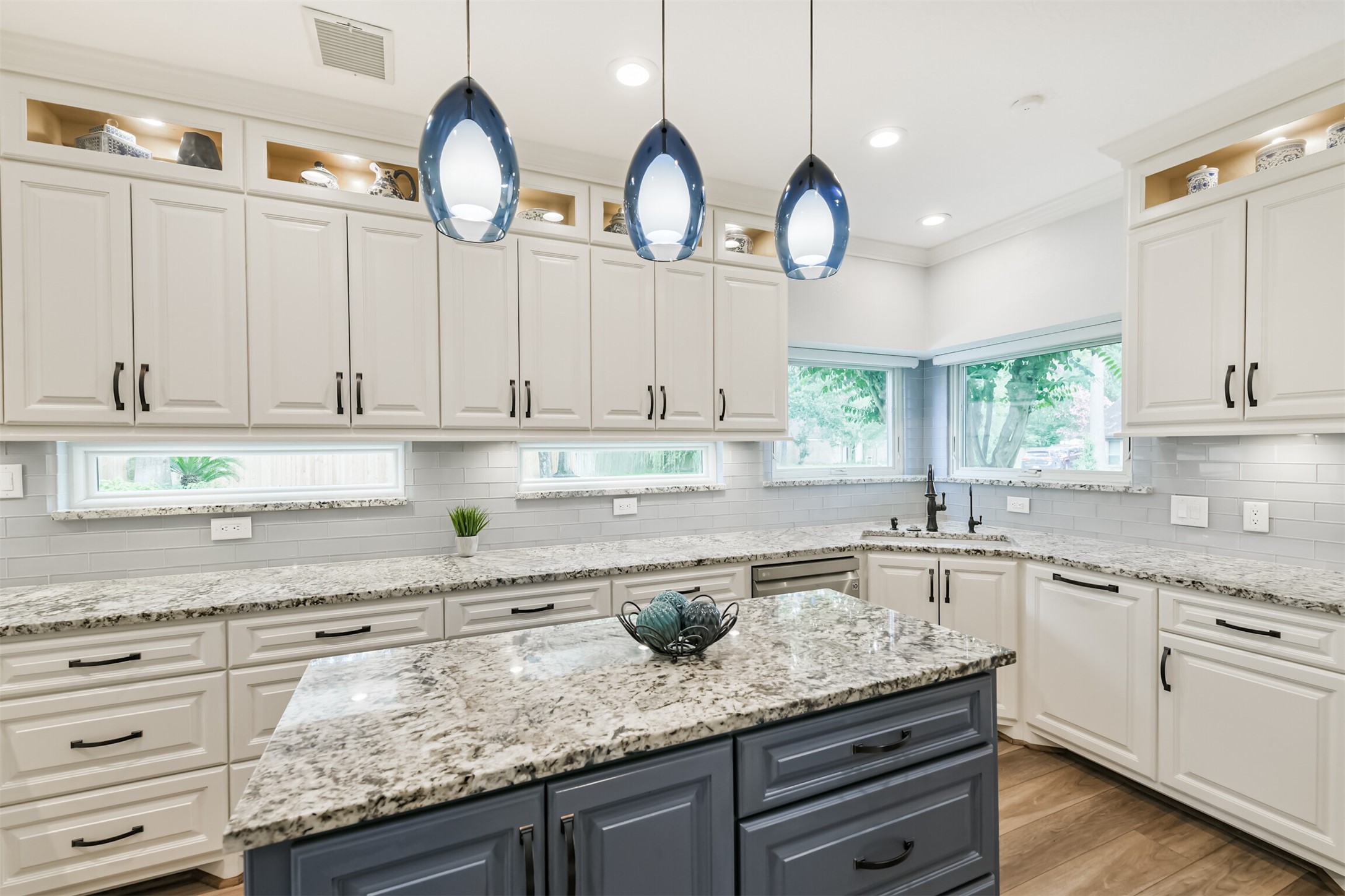 8011 Pine Cup Circle Property Photo 11