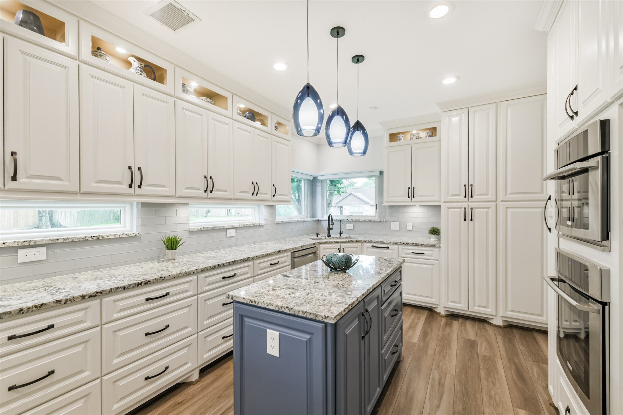 8011 Pine Cup Circle Property Photo 12