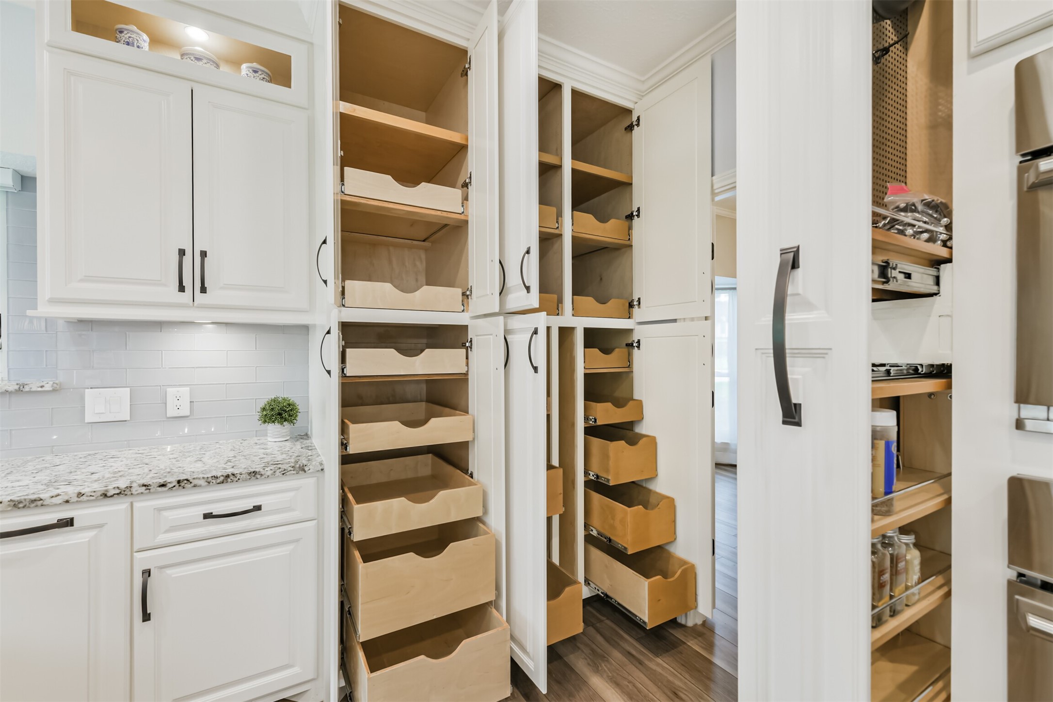 8011 Pine Cup Circle Property Photo 14