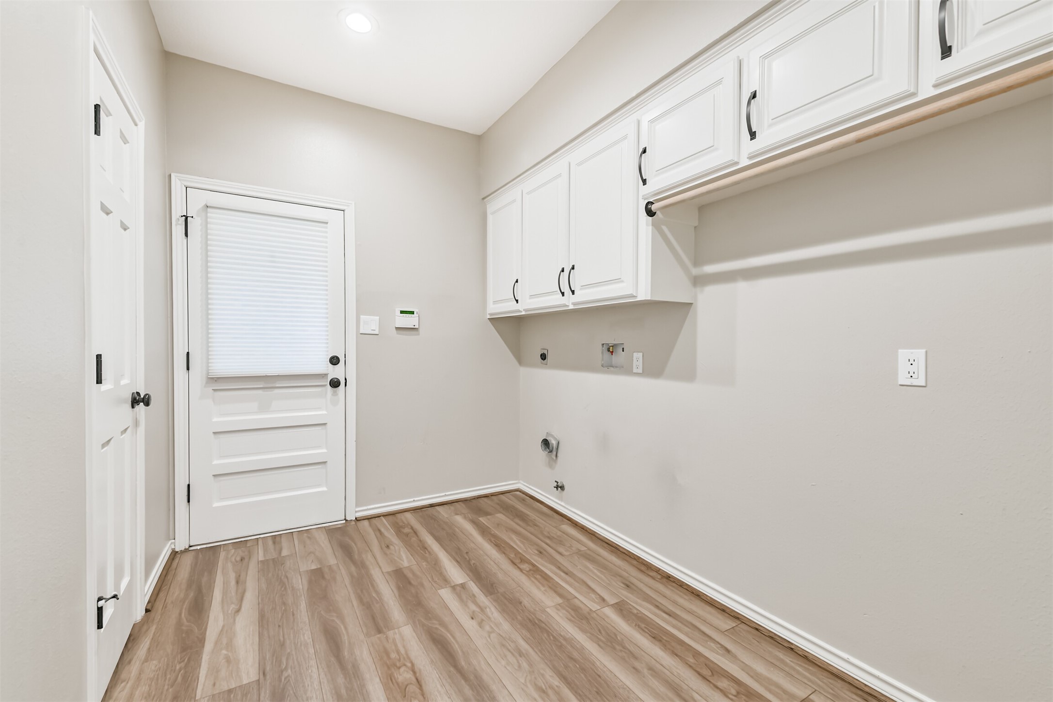 8011 Pine Cup Circle Property Photo 25