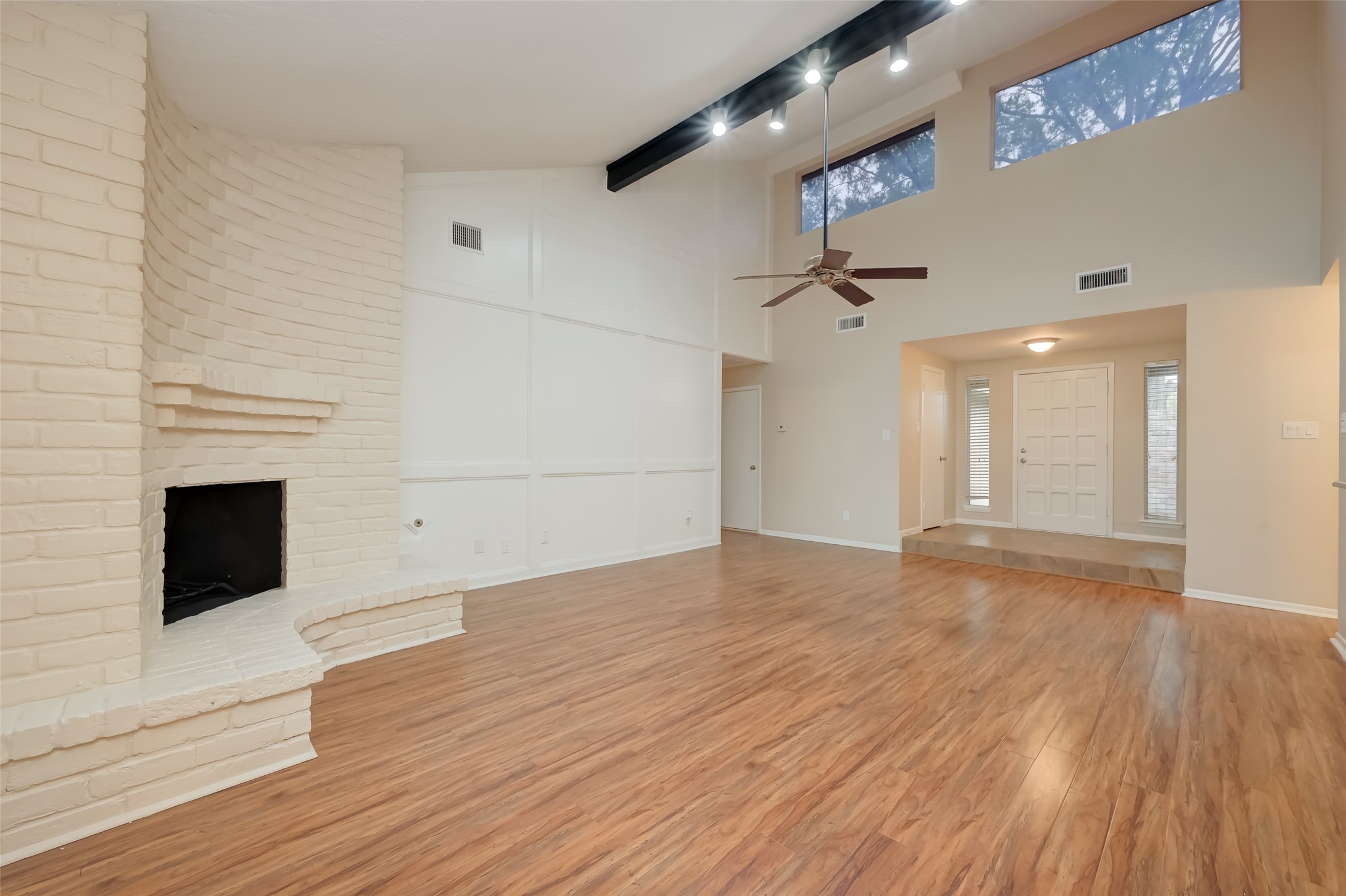 1022 Hidden Canyon Road Property Photo 8