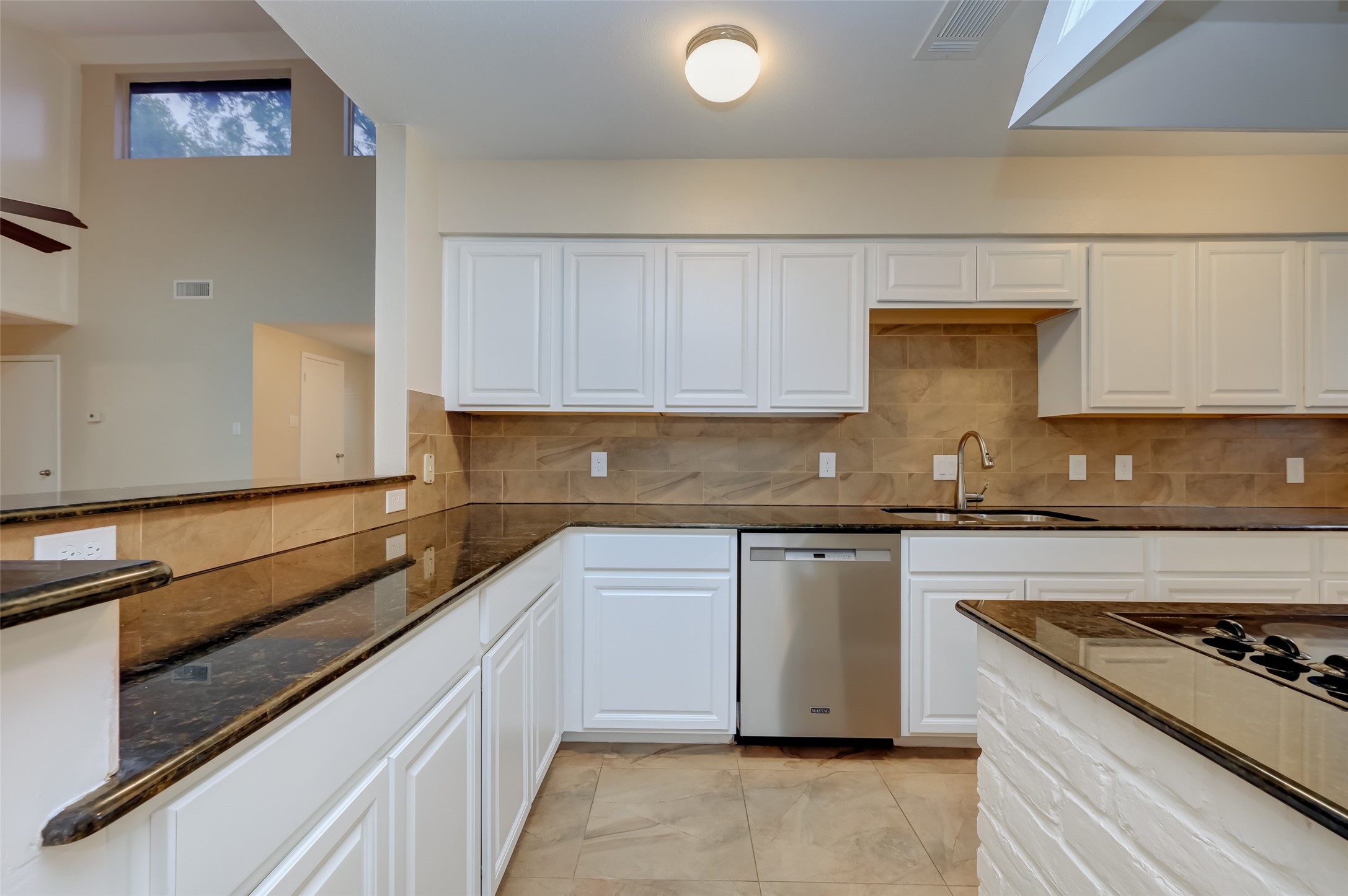 1022 Hidden Canyon Road Property Photo 10