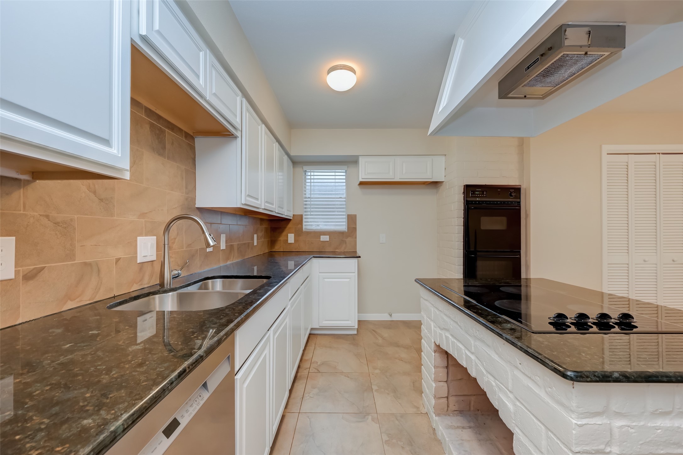 1022 Hidden Canyon Road Property Photo 13