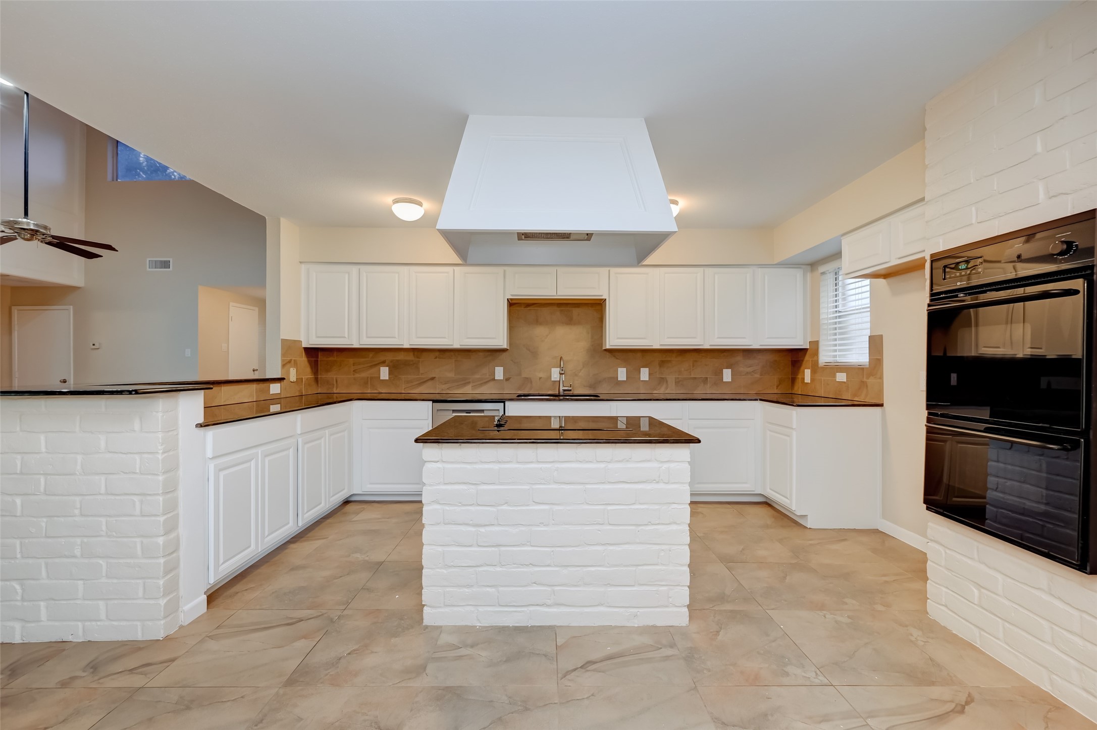 1022 Hidden Canyon Road Property Photo 16