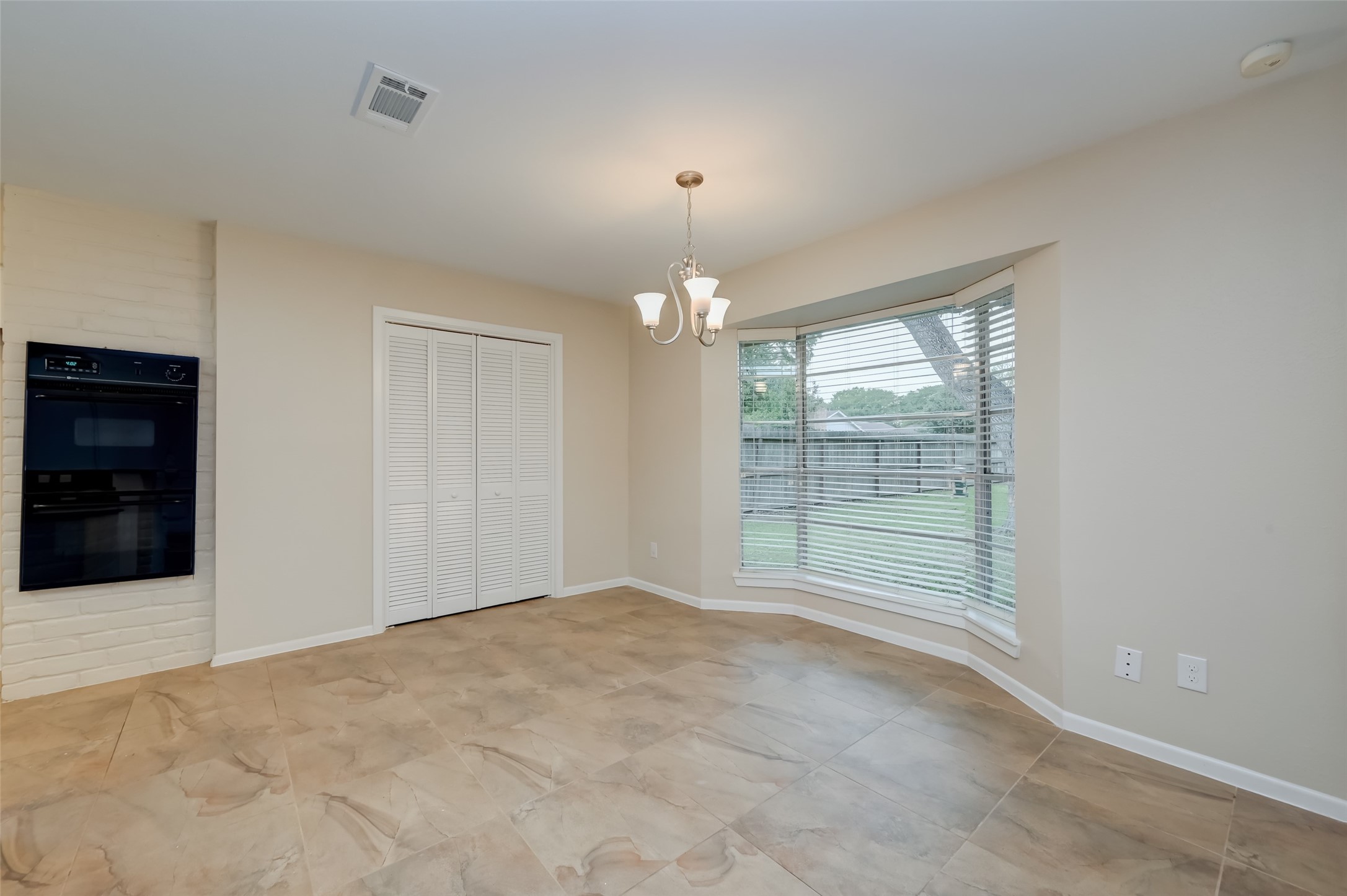 1022 Hidden Canyon Road Property Photo 18