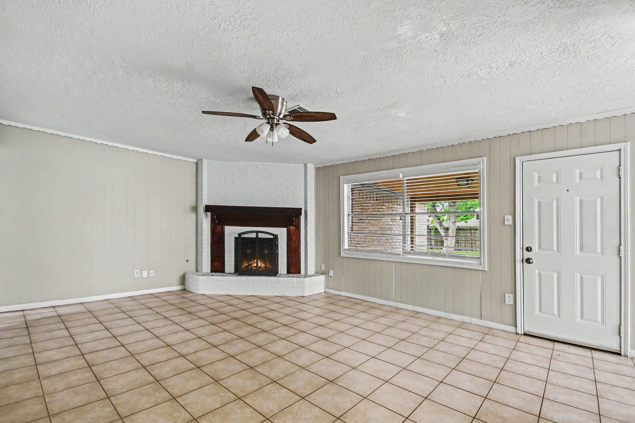 4306 Oneida Street Property Photo 4
