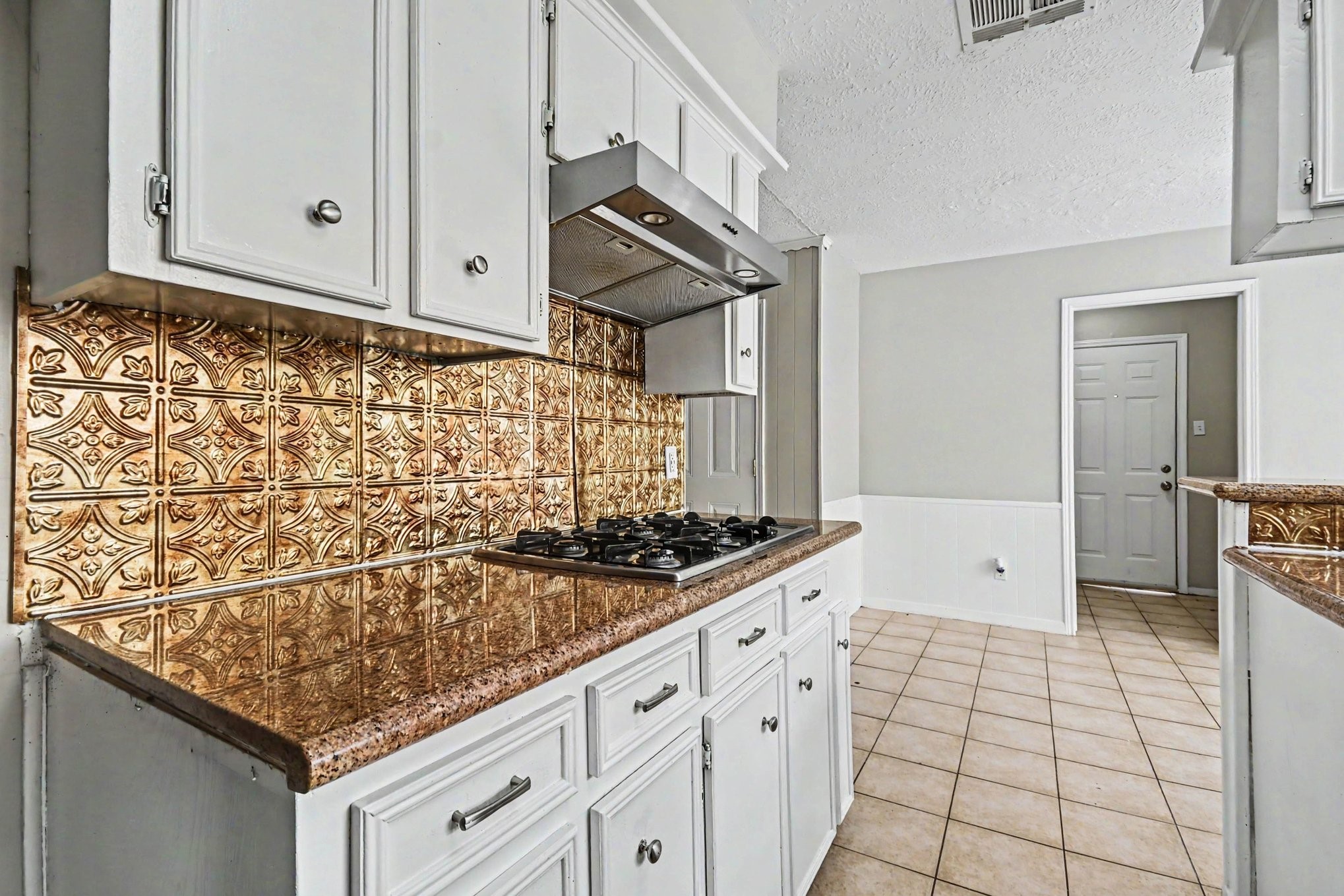 4306 Oneida Street Property Photo 7