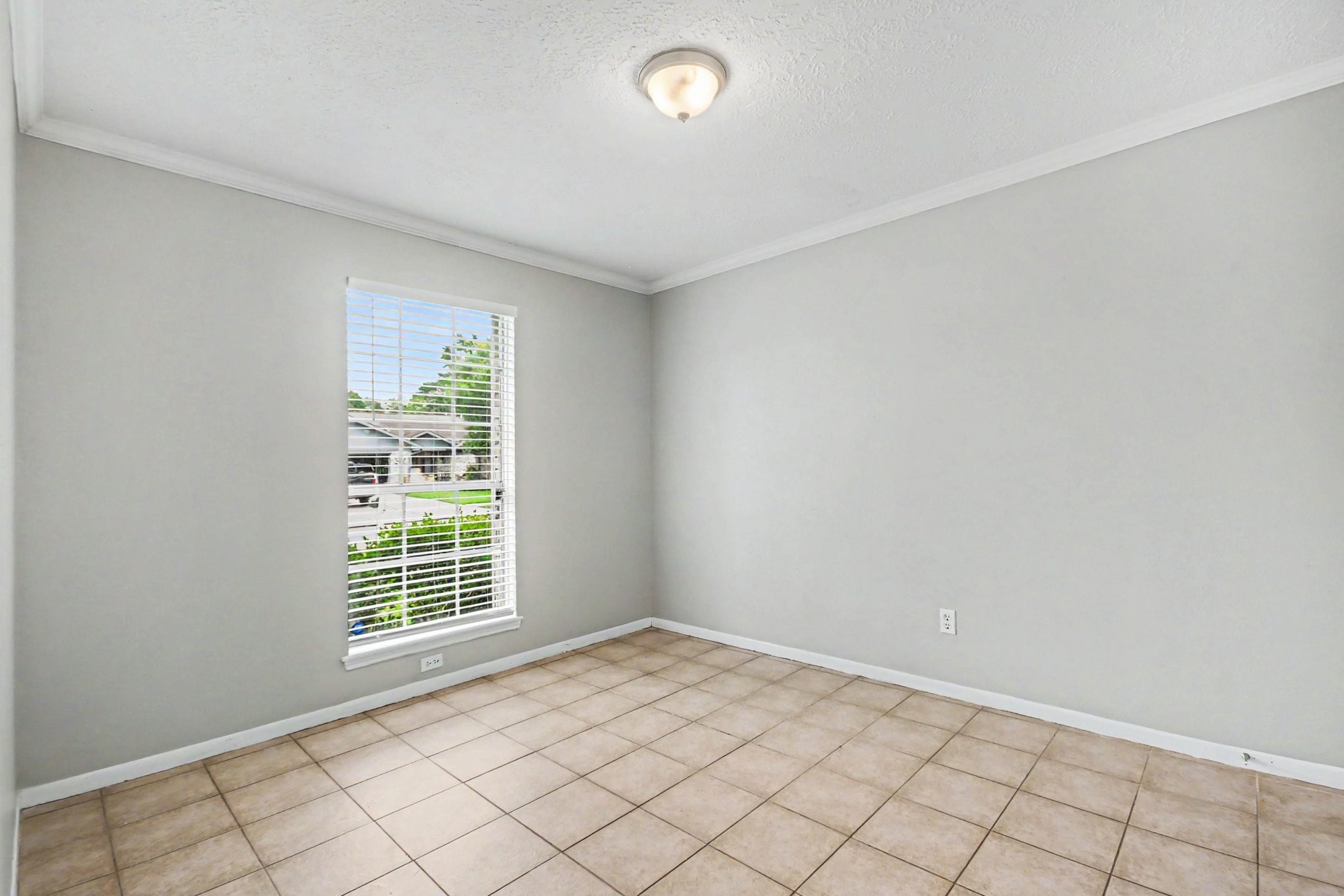 4306 Oneida Street Property Photo 15