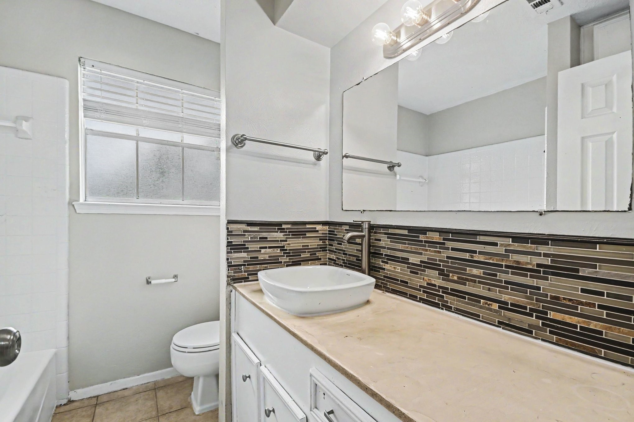 4306 Oneida Street Property Photo 18