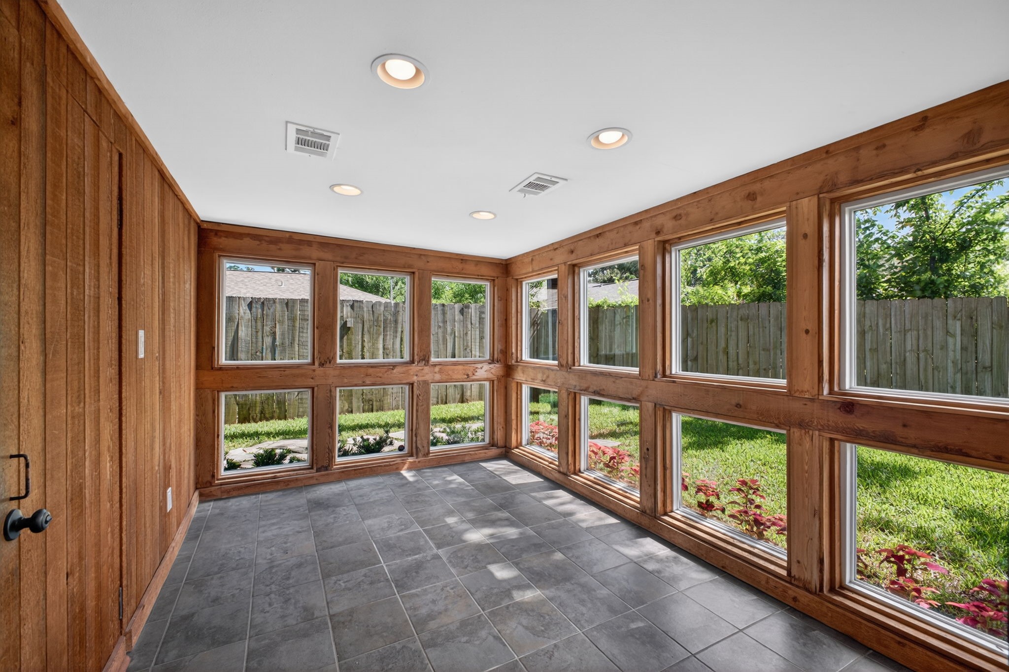 4218 Glebe Road Property Photo 15