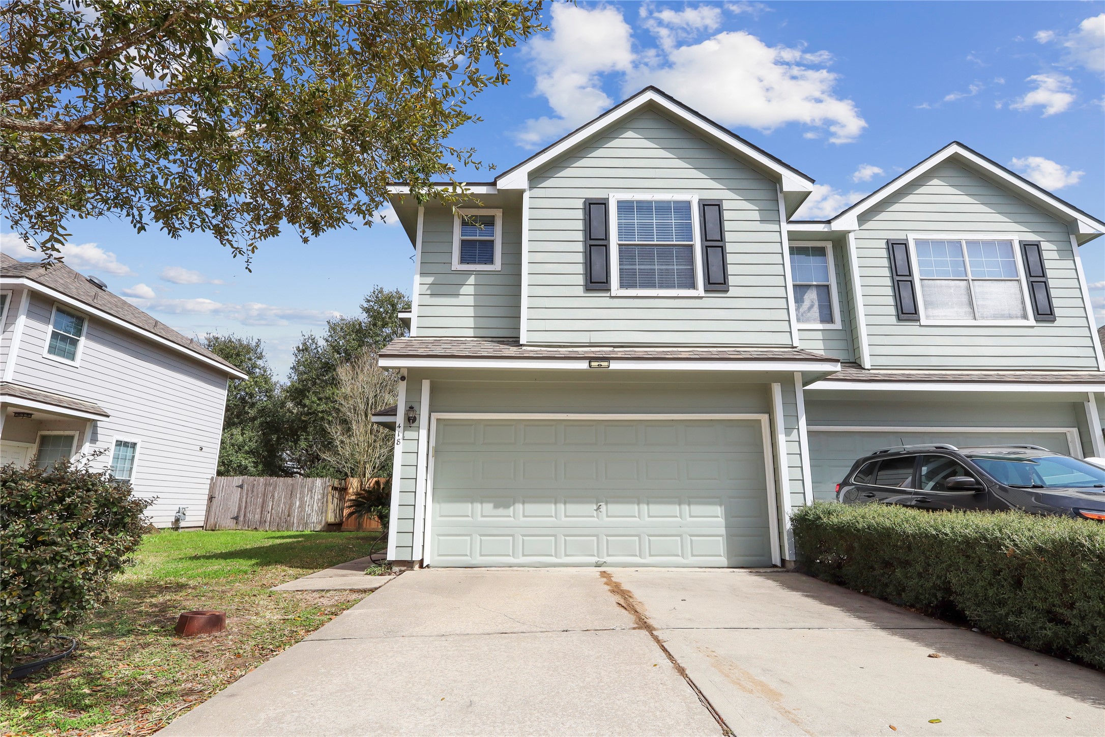 418 Folk Crest Lane Property Photo 1