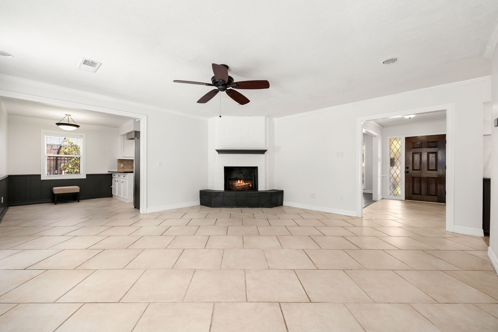 6203 Rutherglenn Drive Property Photo 8