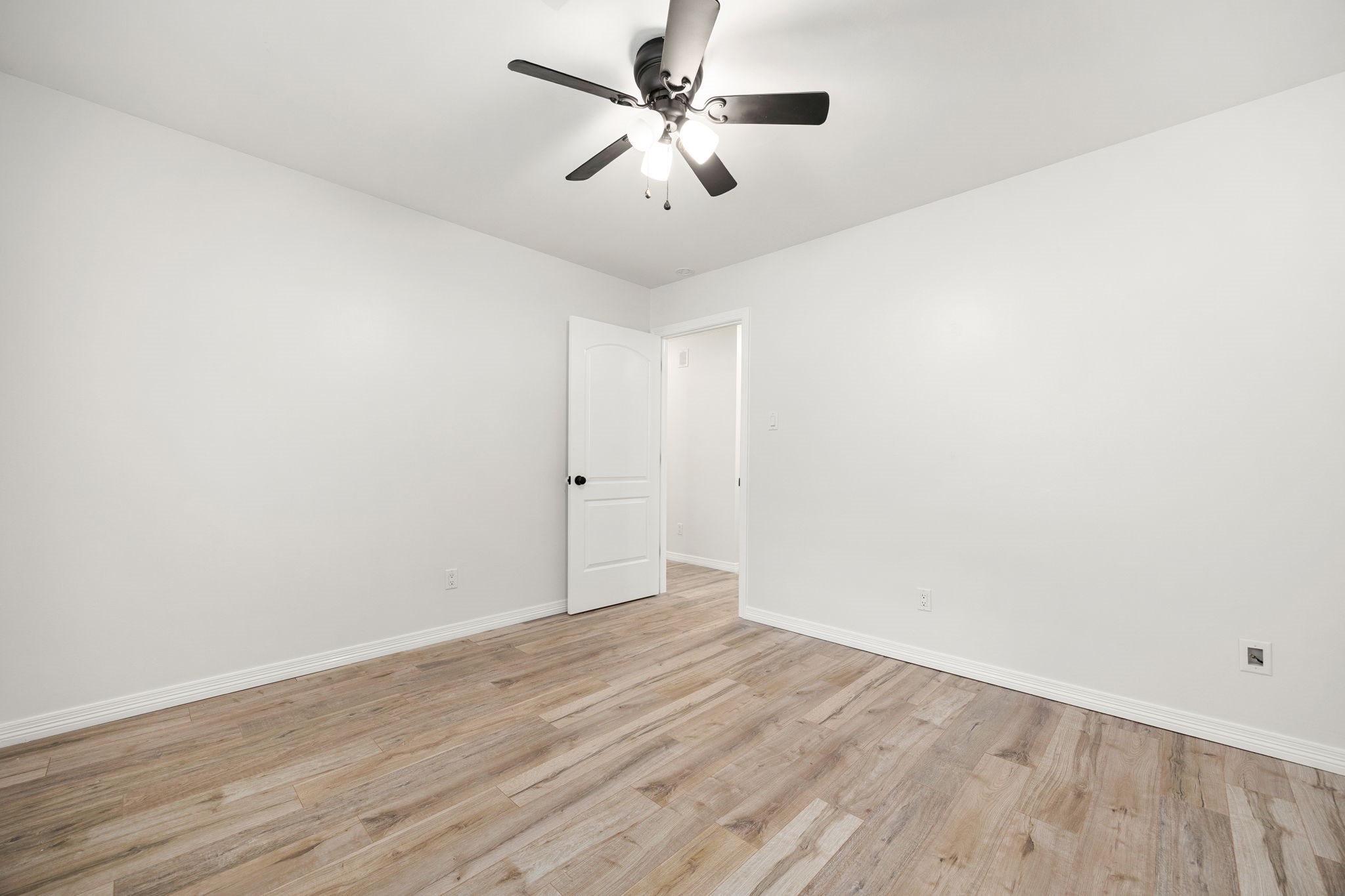 6203 Rutherglenn Drive Property Photo 27