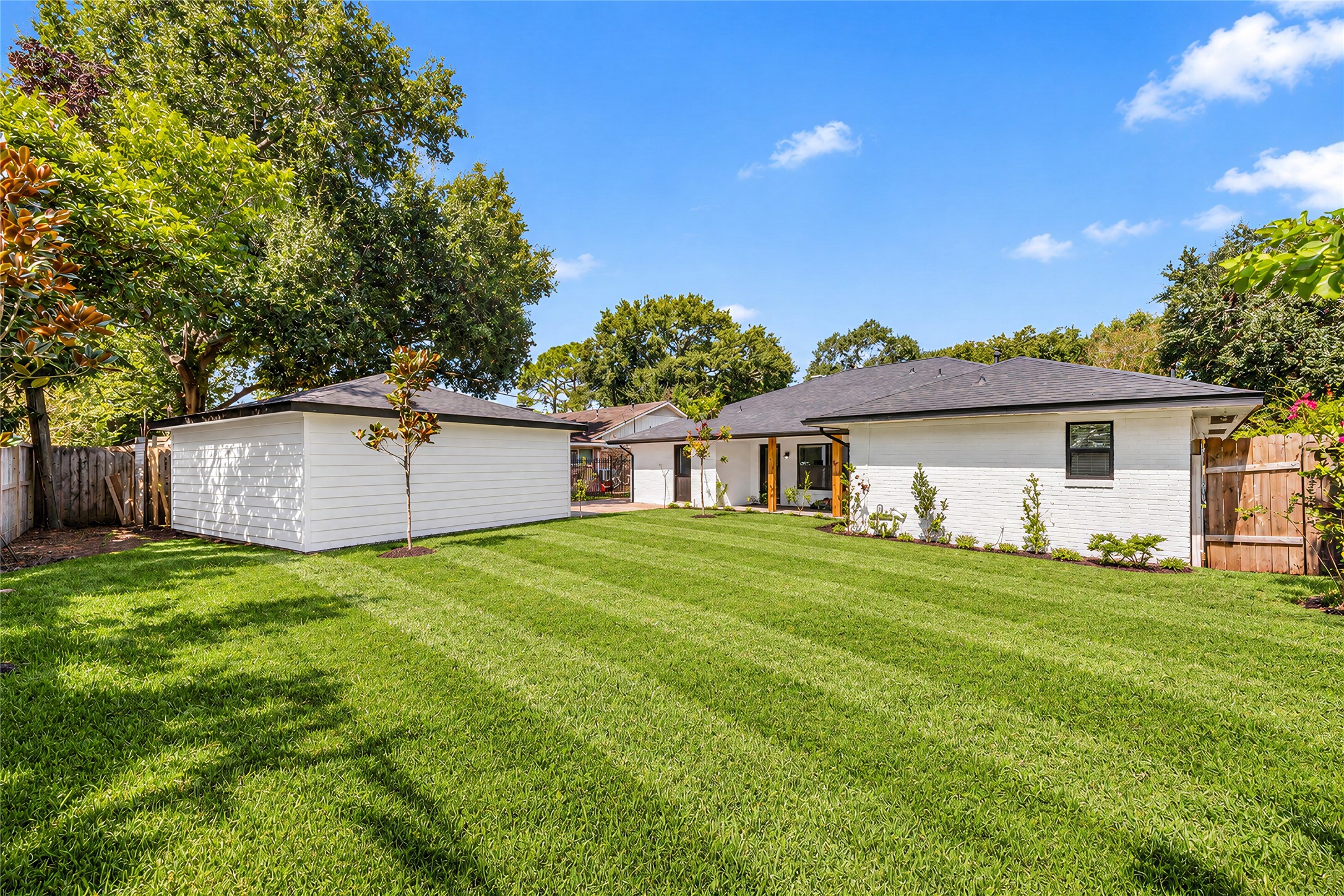 6203 Rutherglenn Drive Property Photo 32