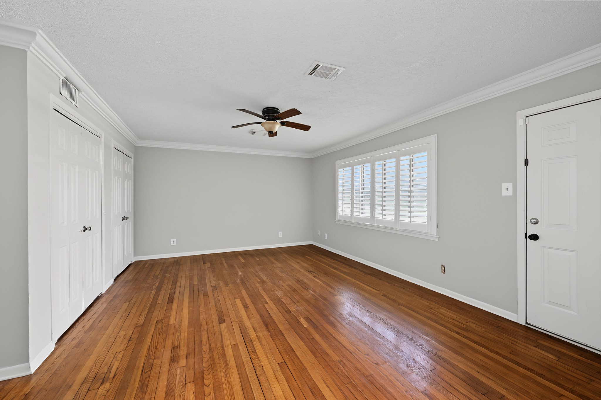 5616 Pine Street Property Photo 10