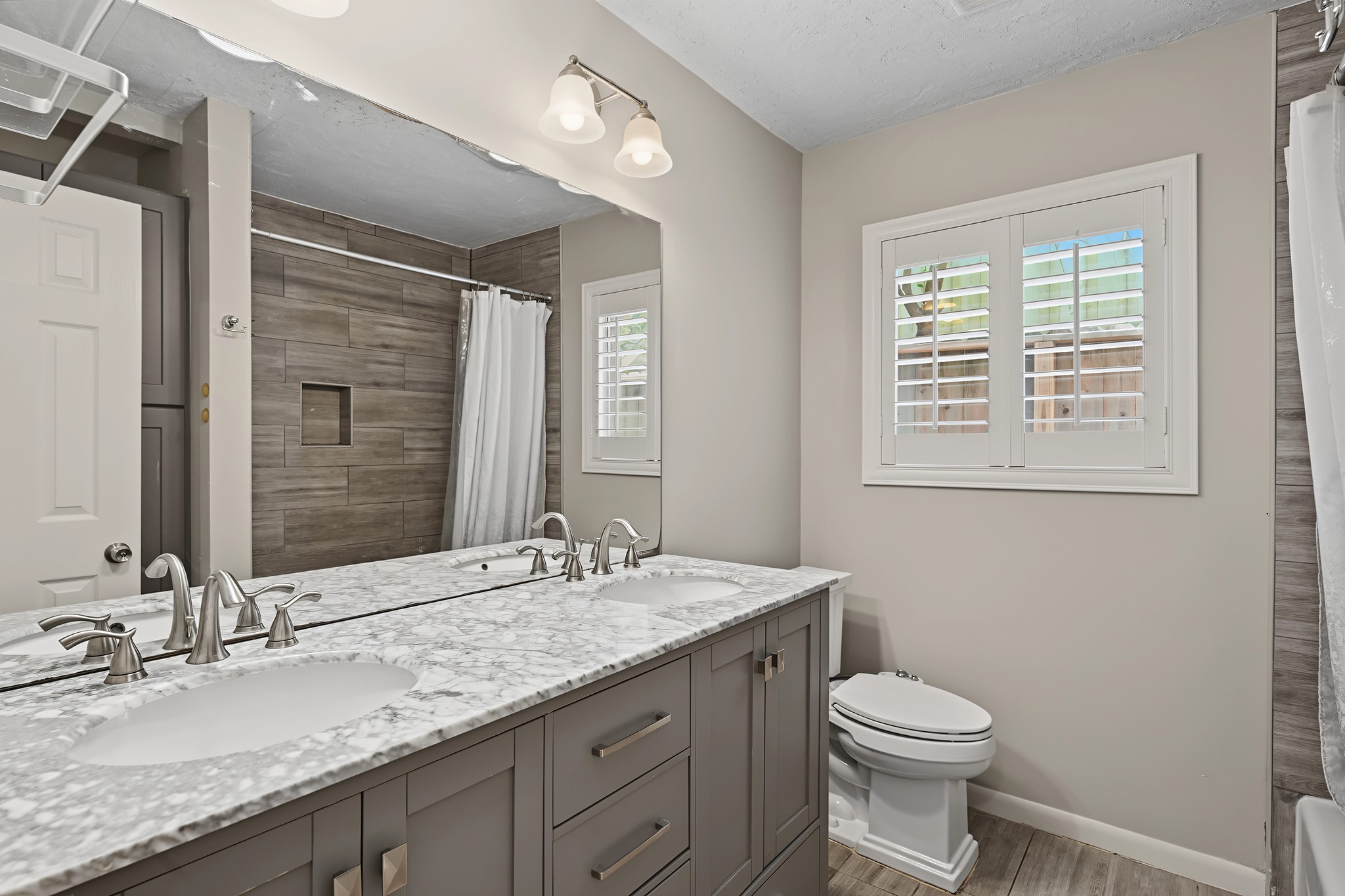 5616 Pine Street Property Photo 15