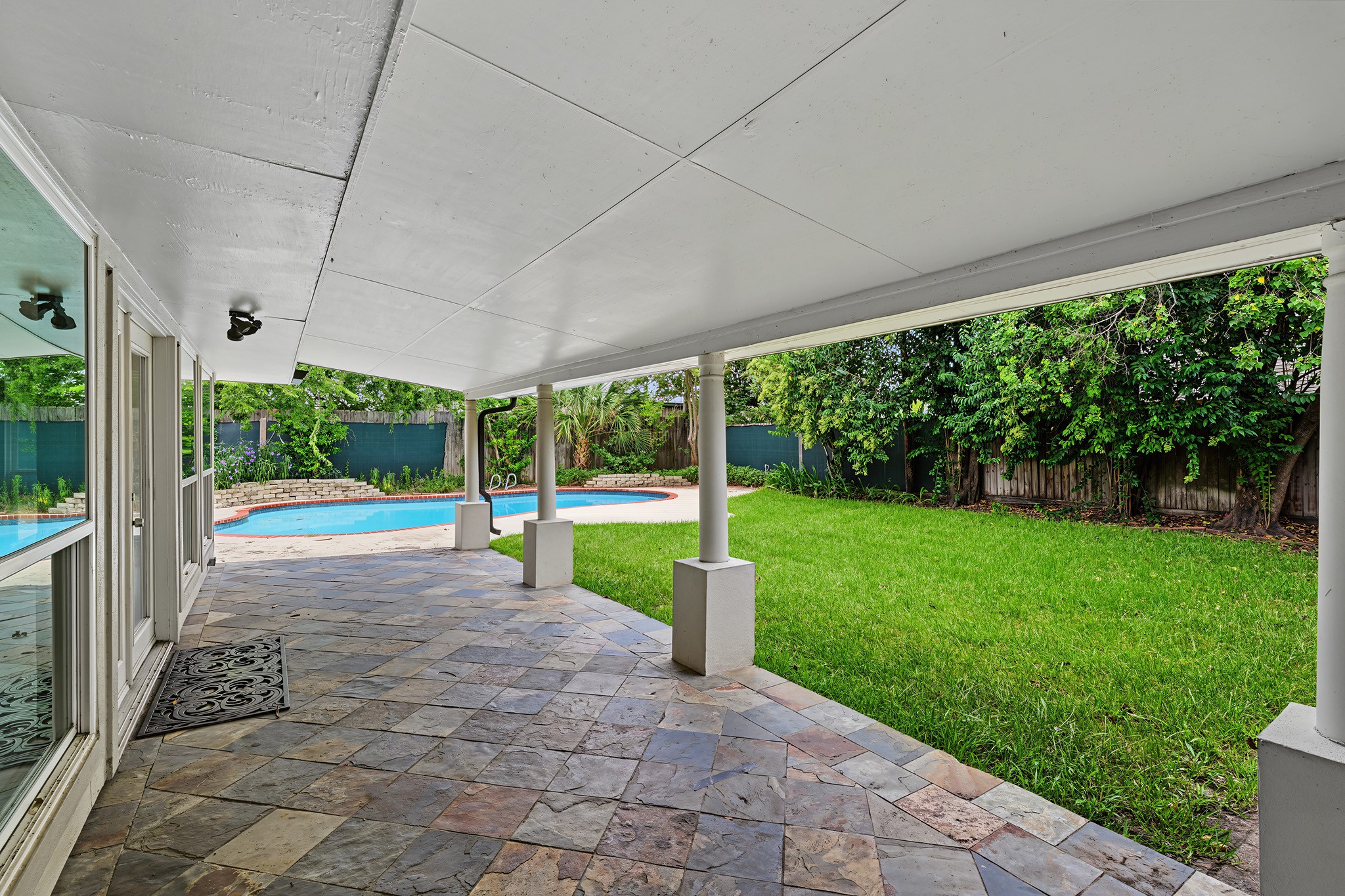 5616 Pine Street Property Photo 25