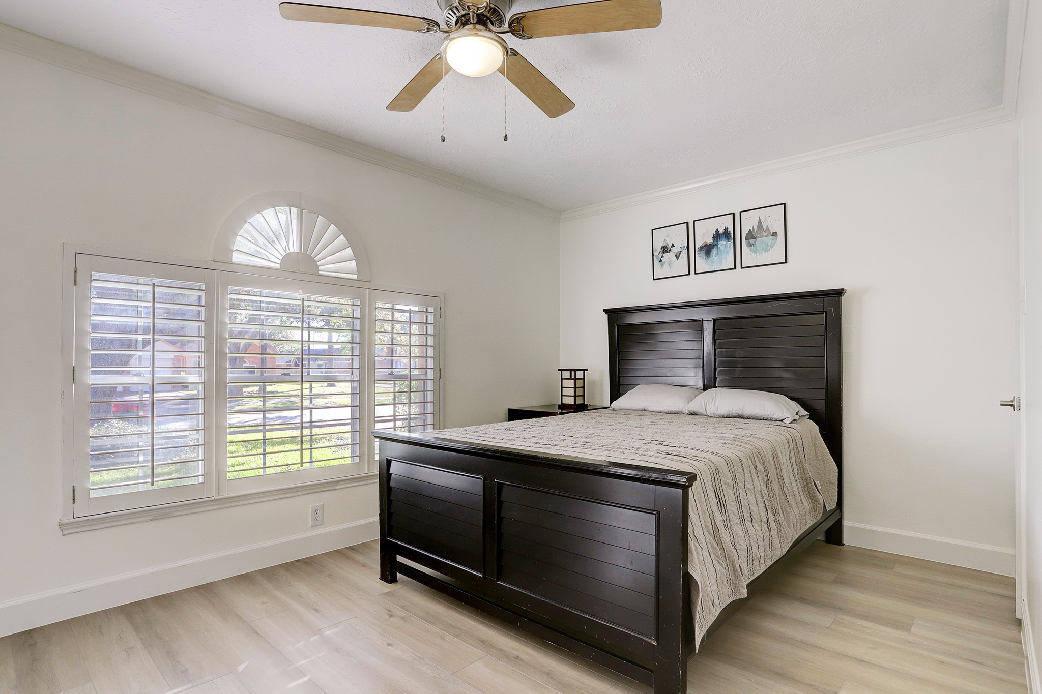 6819 Yardley Drive Property Photo 14