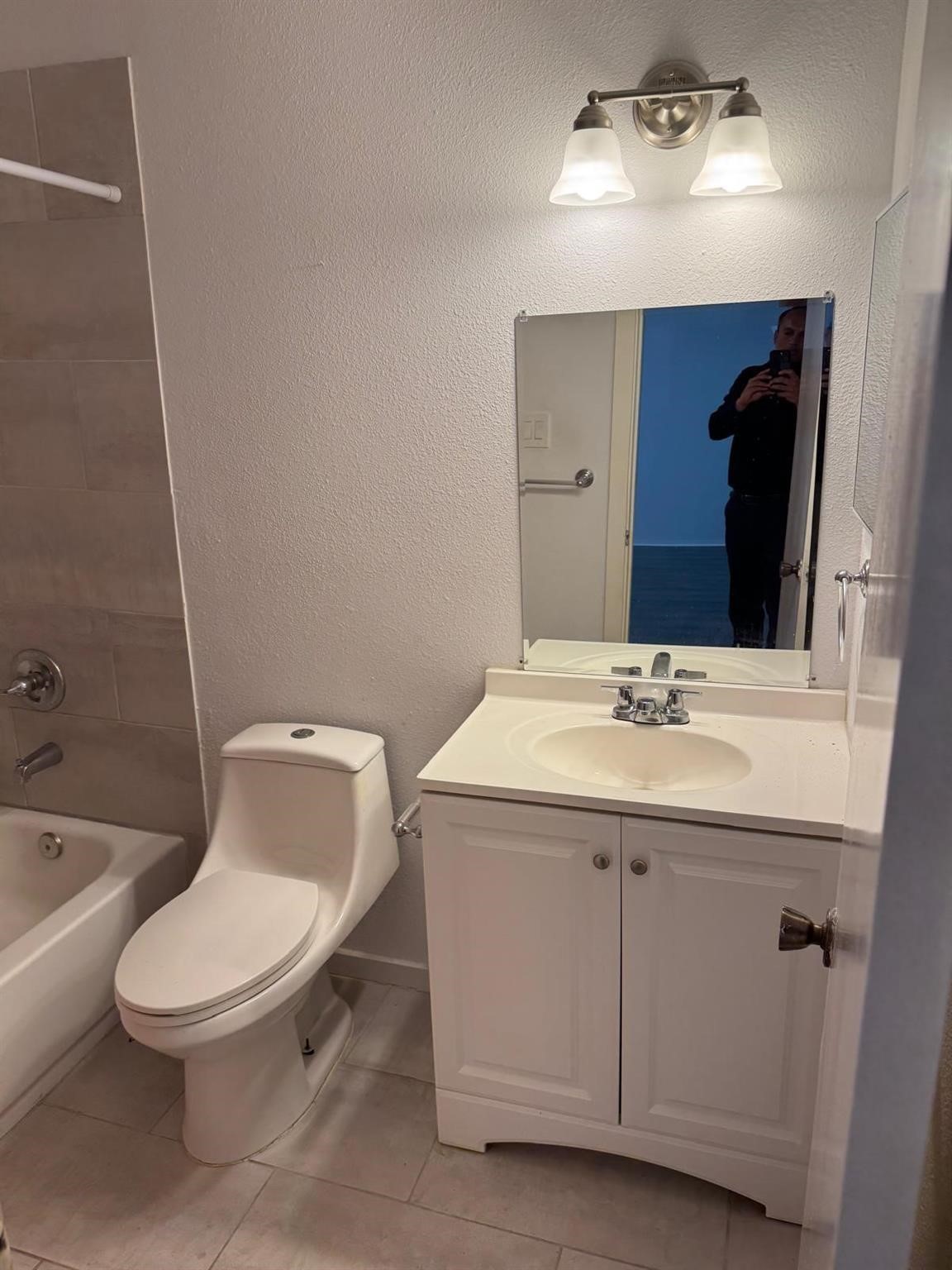 10603 S Wilcrest Drive 35 Property Photo 7