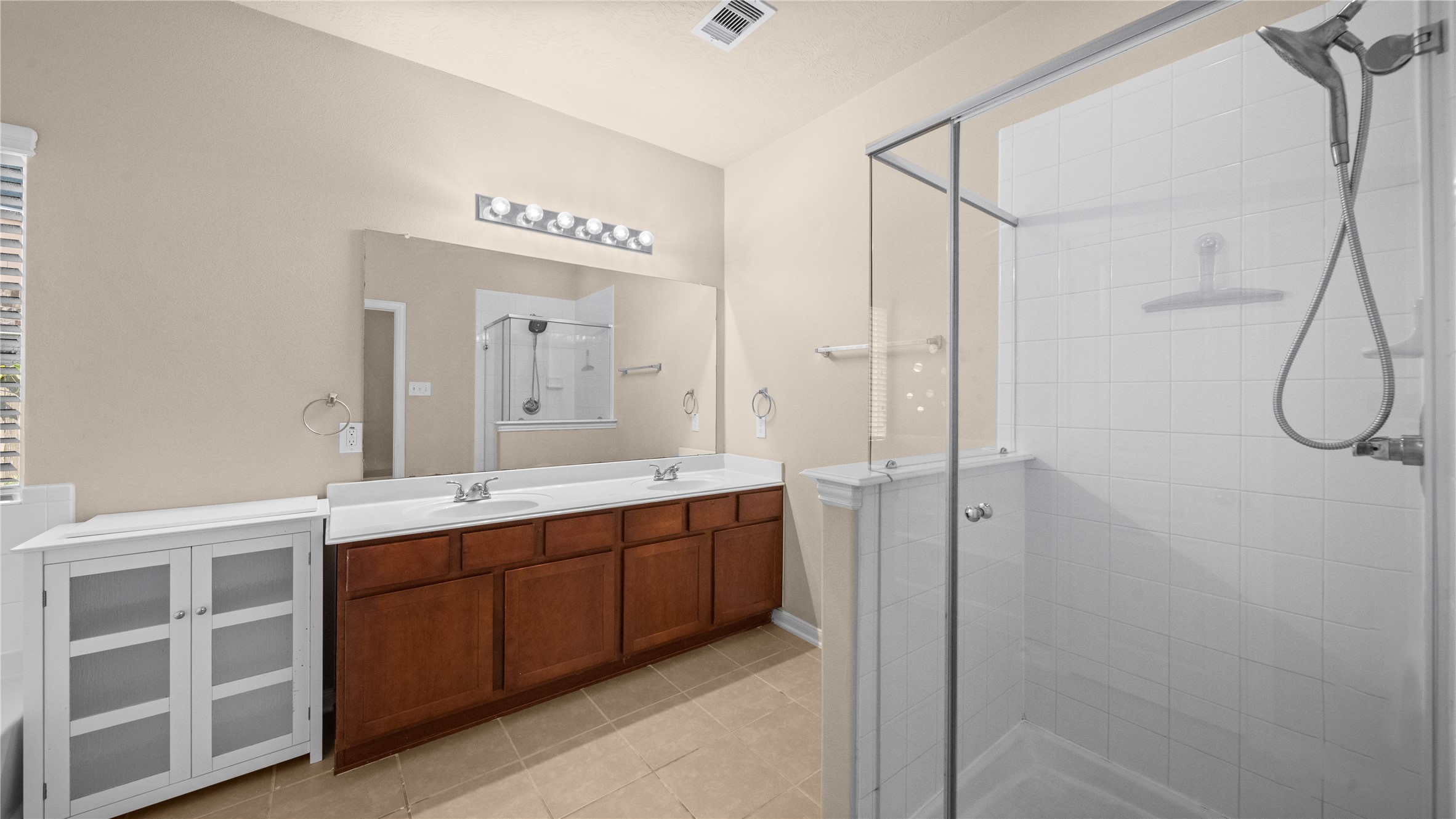 2237 Onyx Court Property Photo 11