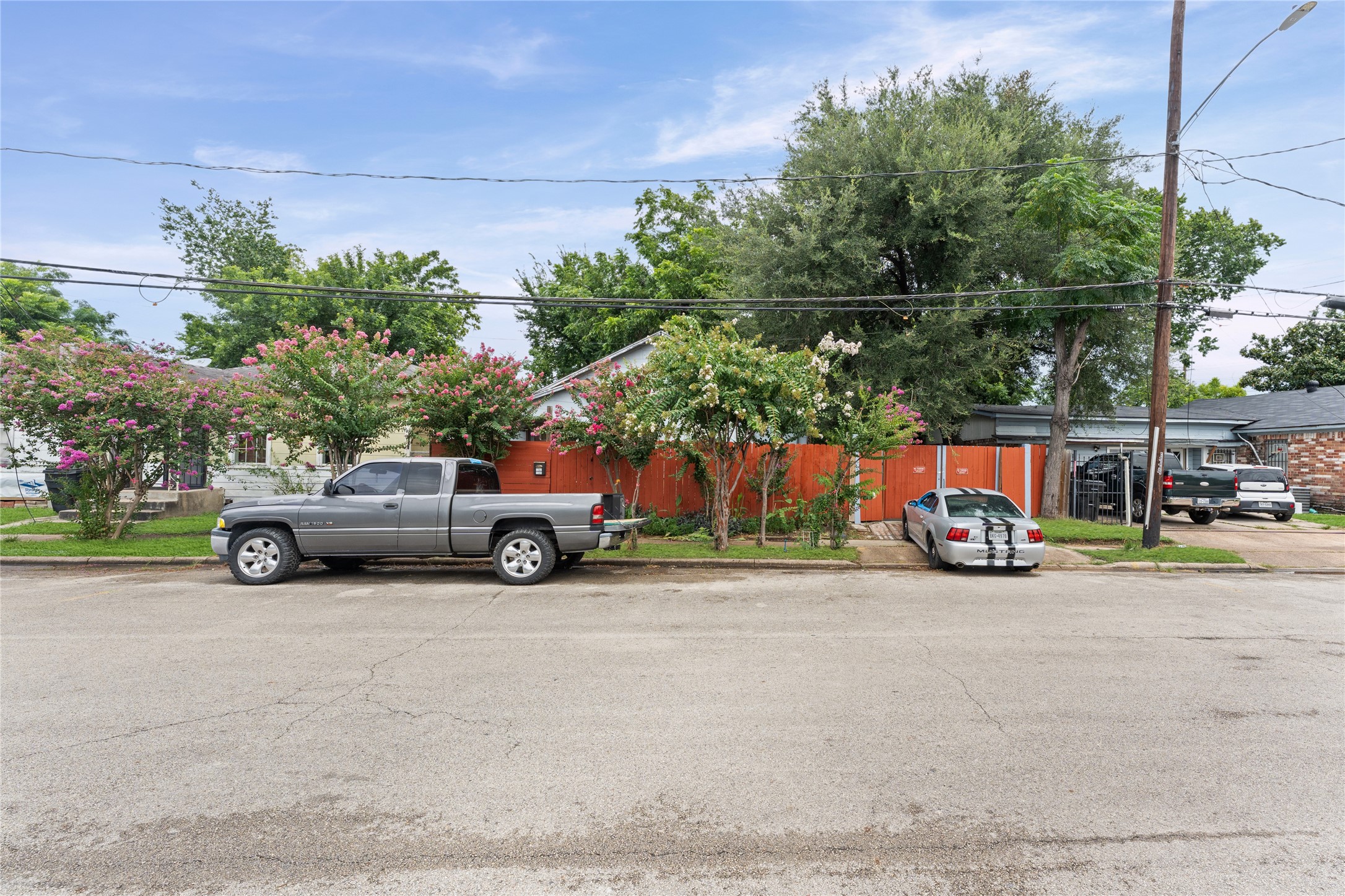 1507 Luzon Street Property Photo 1
