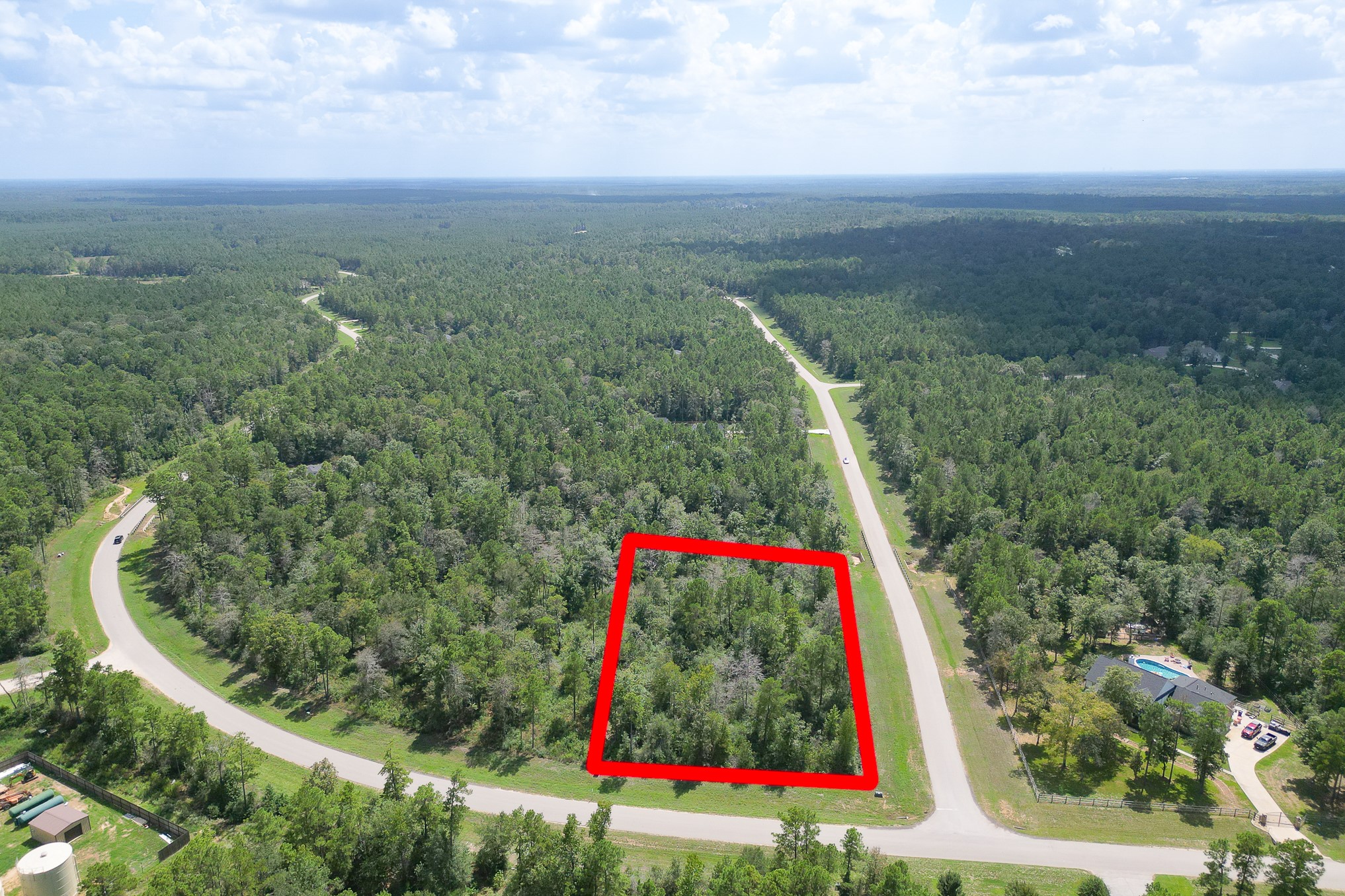10692 Ruger Road Property Photo 4