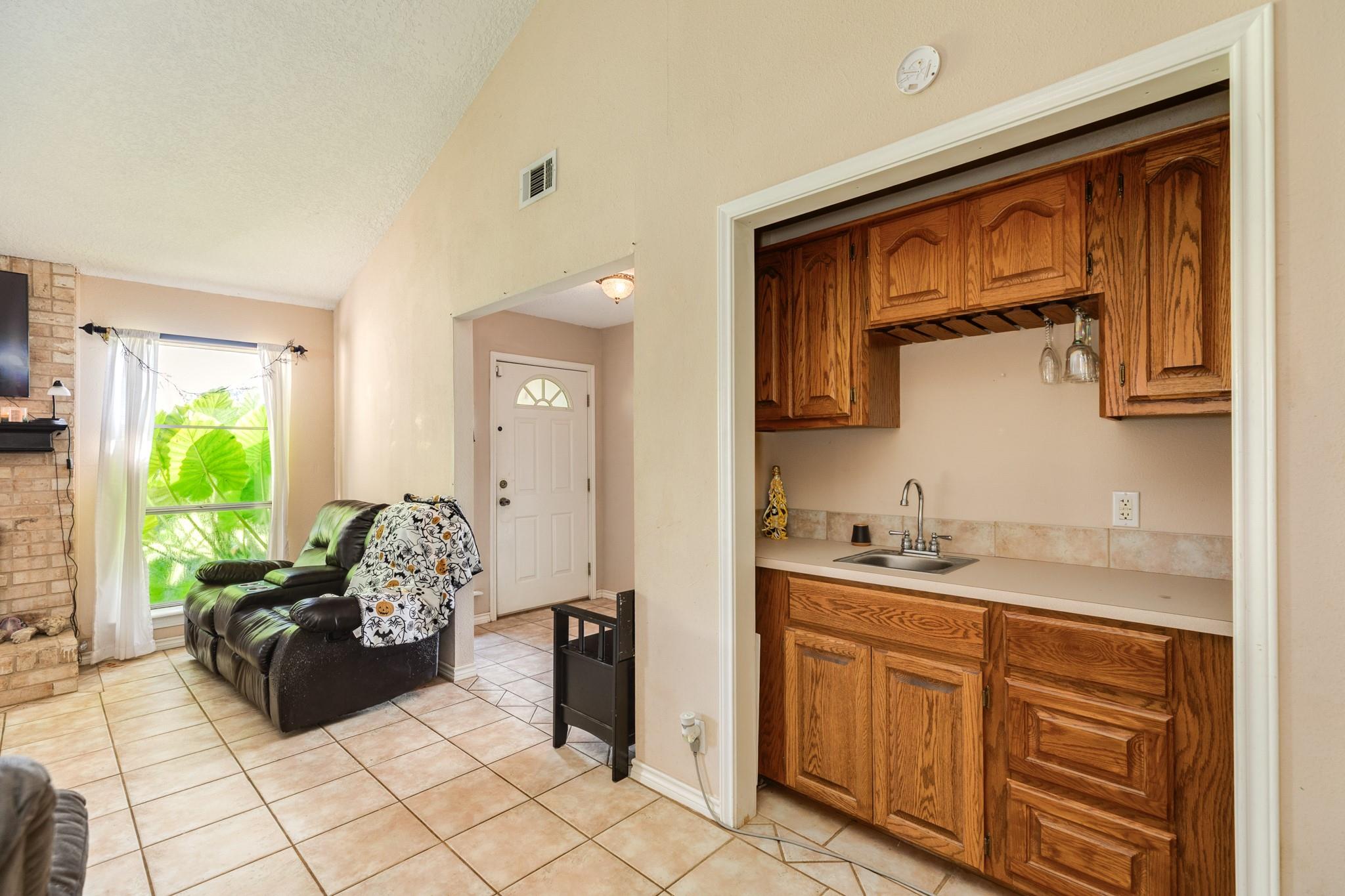 133 Tweedy Lane 878 Property Photo 13