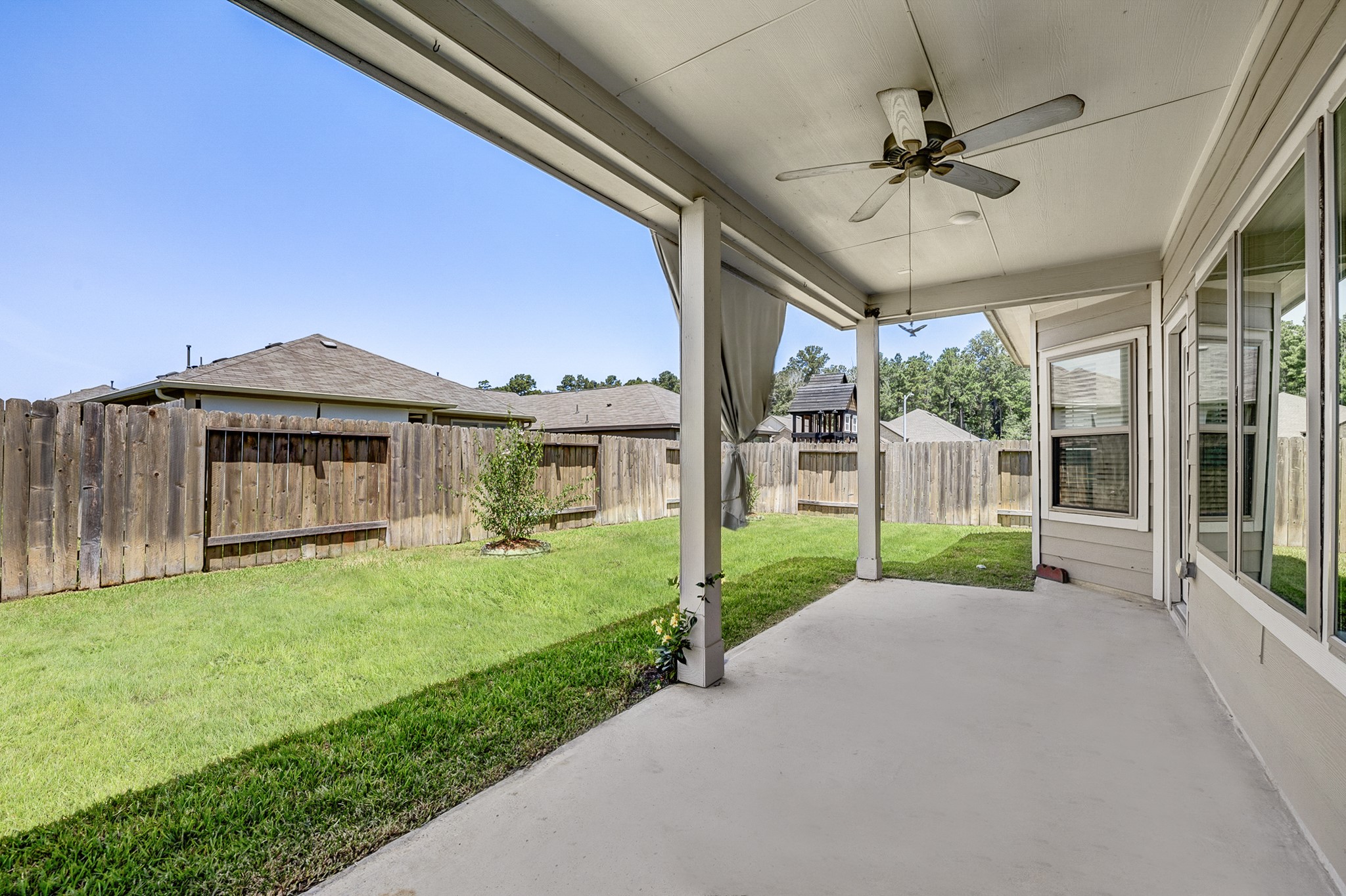 17474 Rosewood Manor Lane Property Photo 32