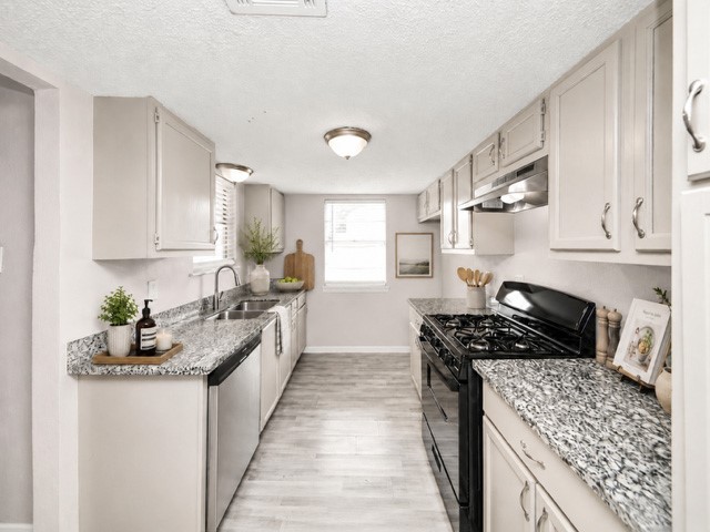 8622 Valley Meadow Drive Property Photo 10