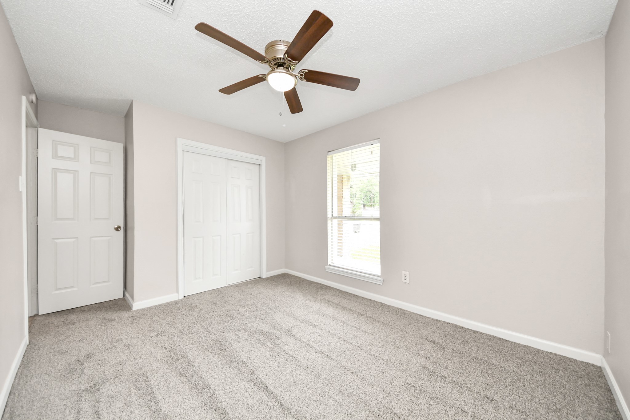 8622 Valley Meadow Drive Property Photo 19