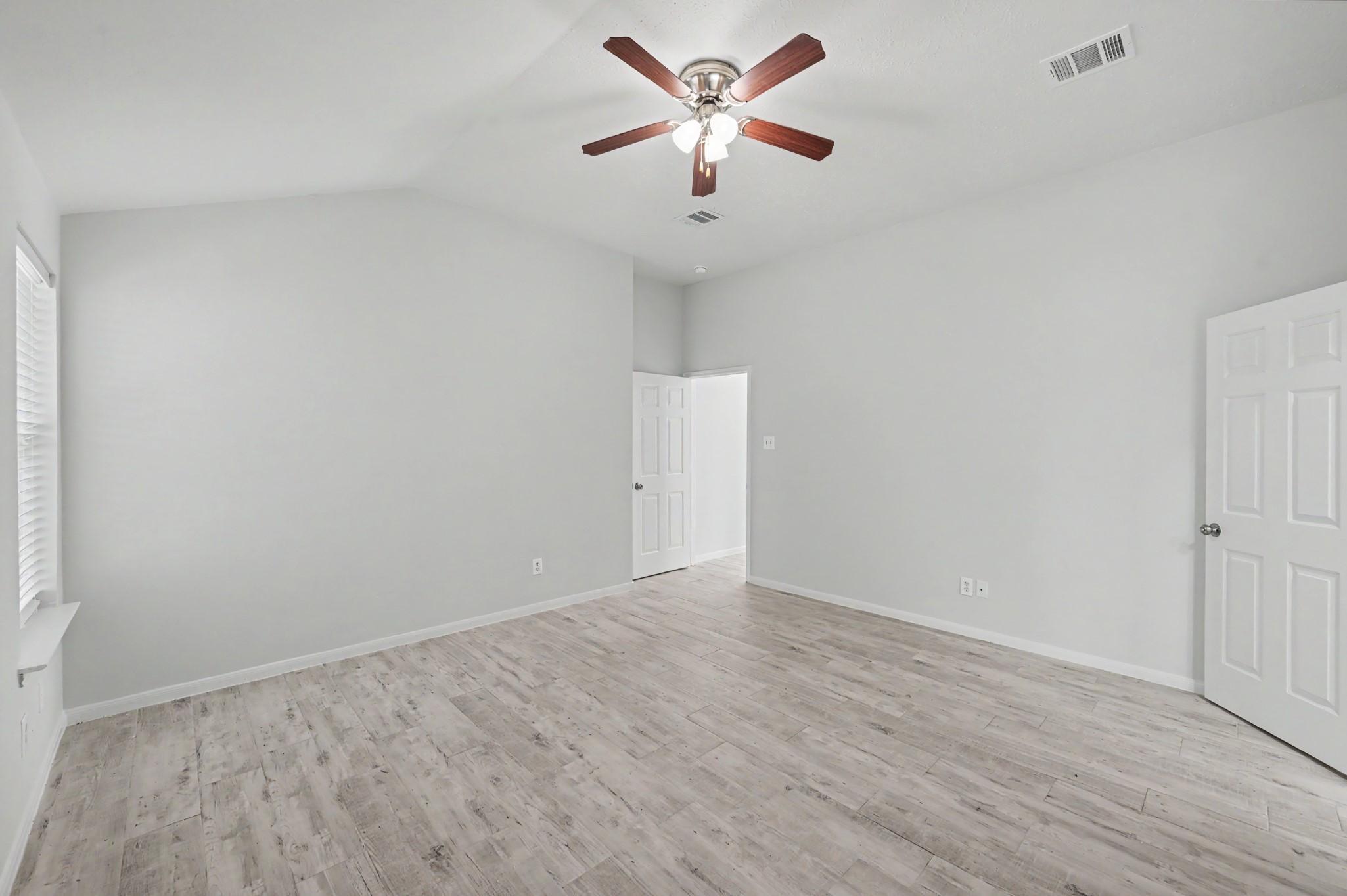 3107 Woodwind Circle Property Photo 24