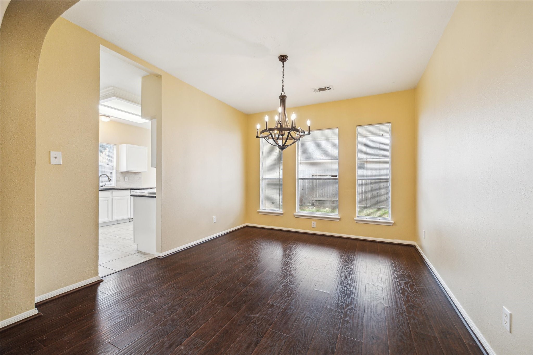 910 Quiet Water Court Property Photo 5